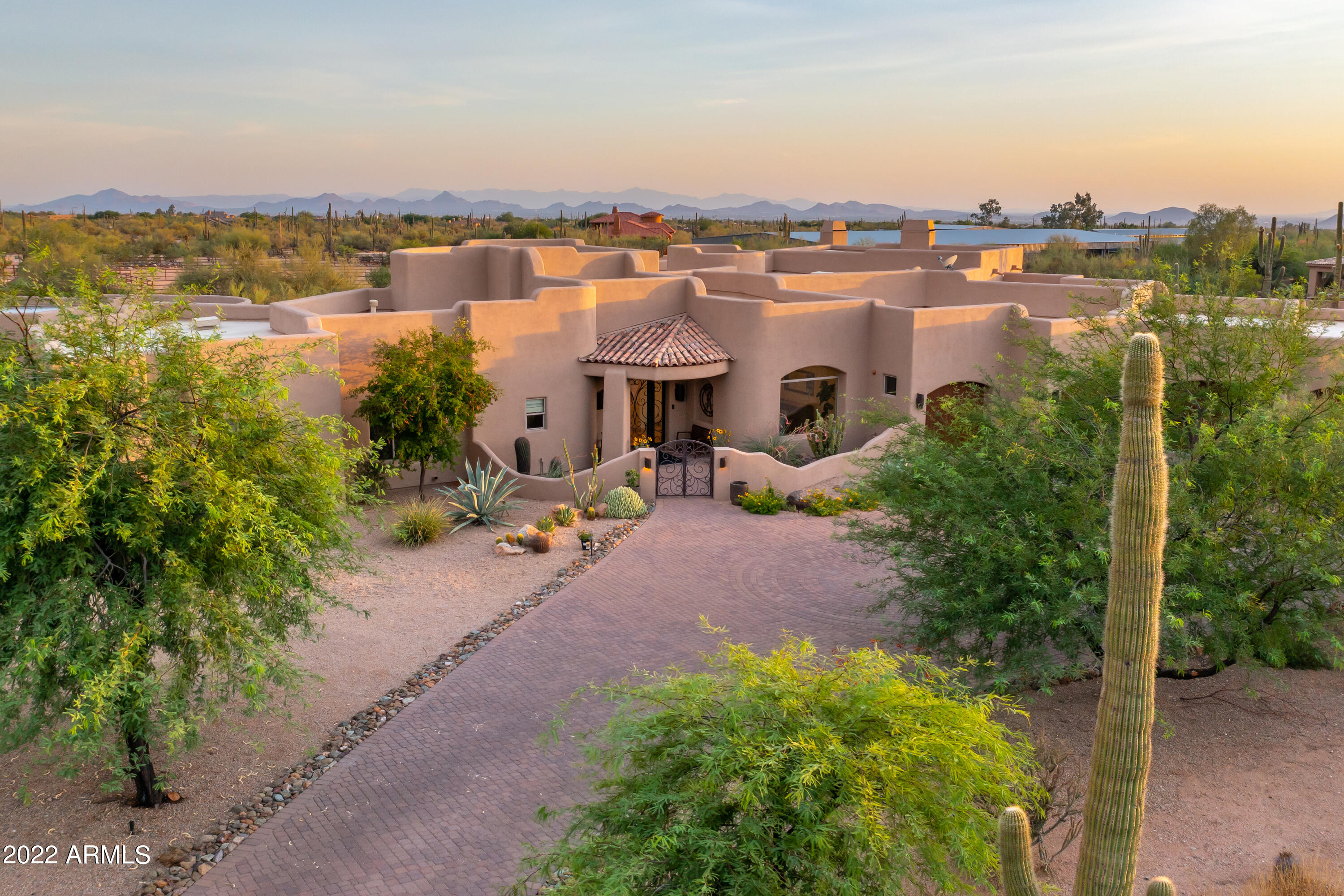 8300 E DIXILETA Drive Unit: 280
