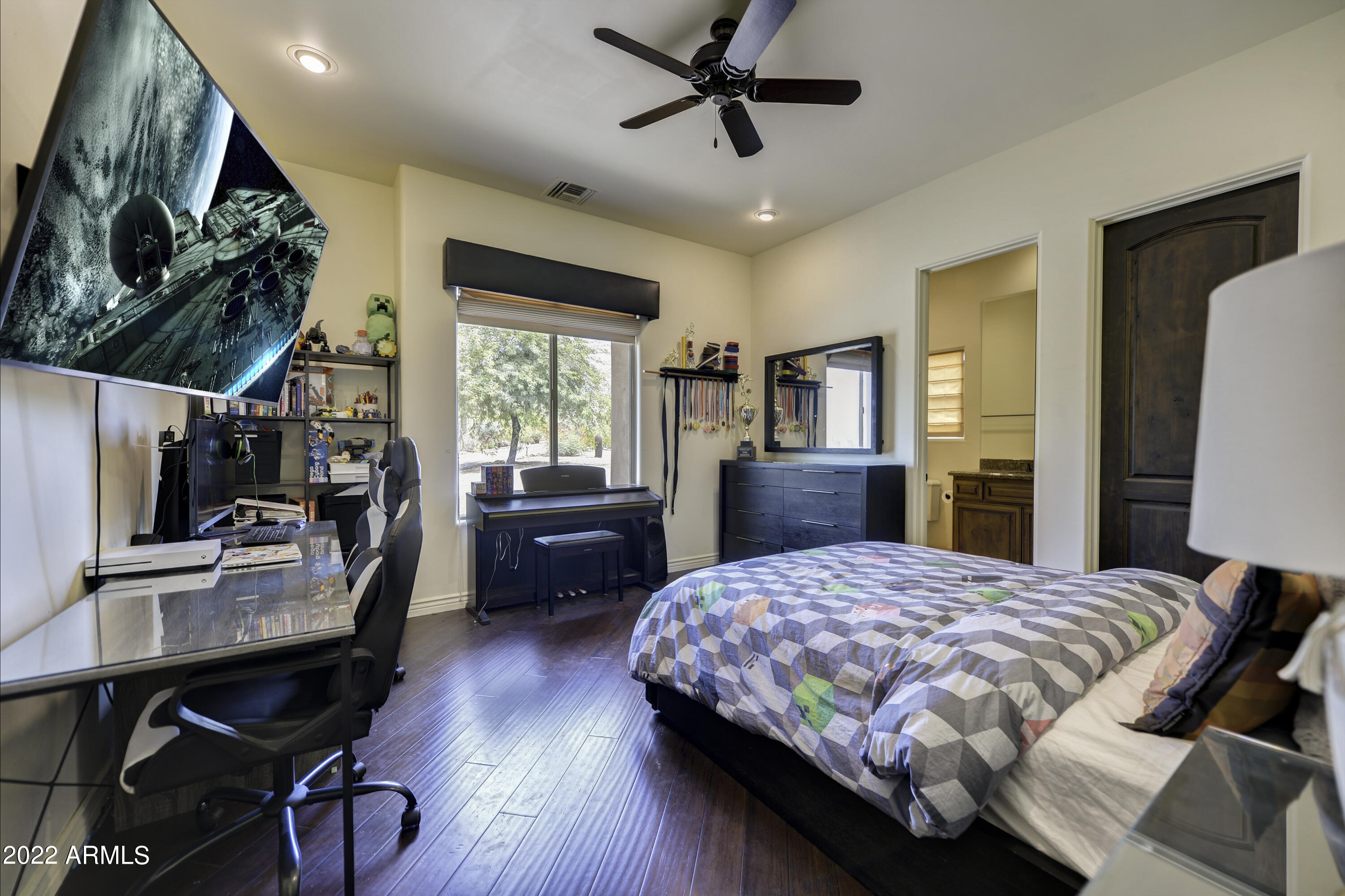 8300 E DIXILETA Drive Unit: 280