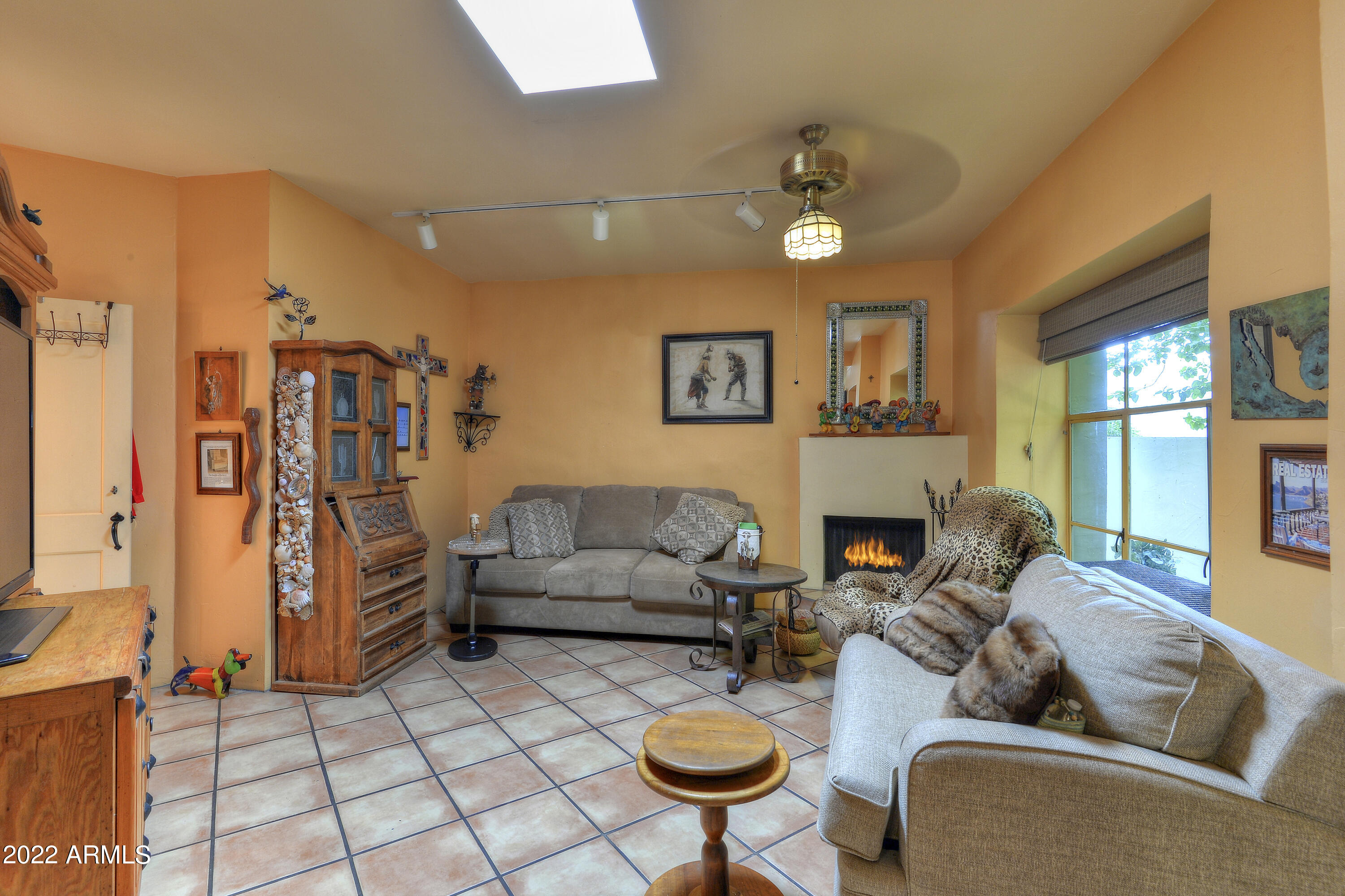 5101 N CASA BLANCA Drive Unit: 3