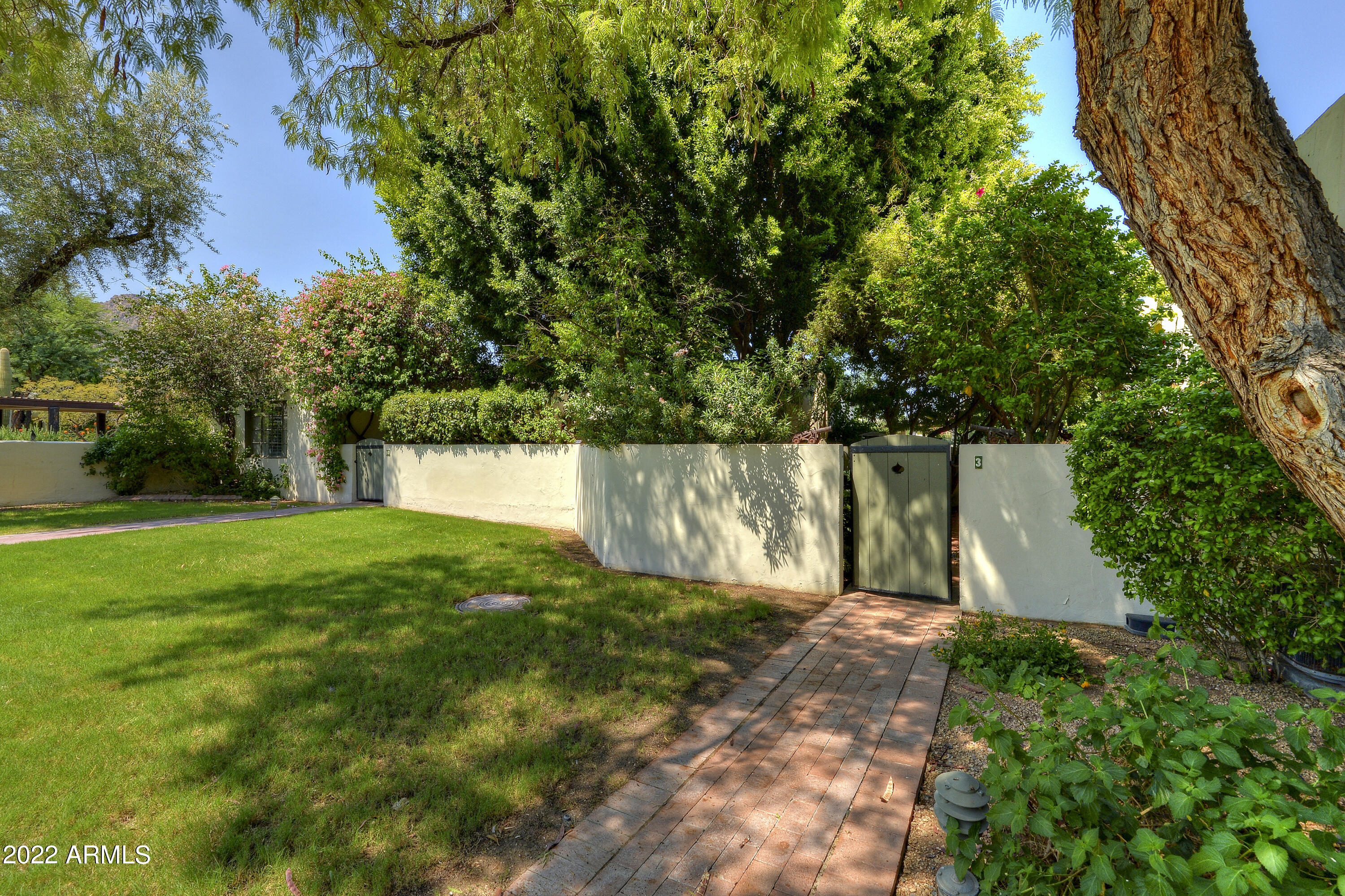 5101 N CASA BLANCA Drive Unit: 3