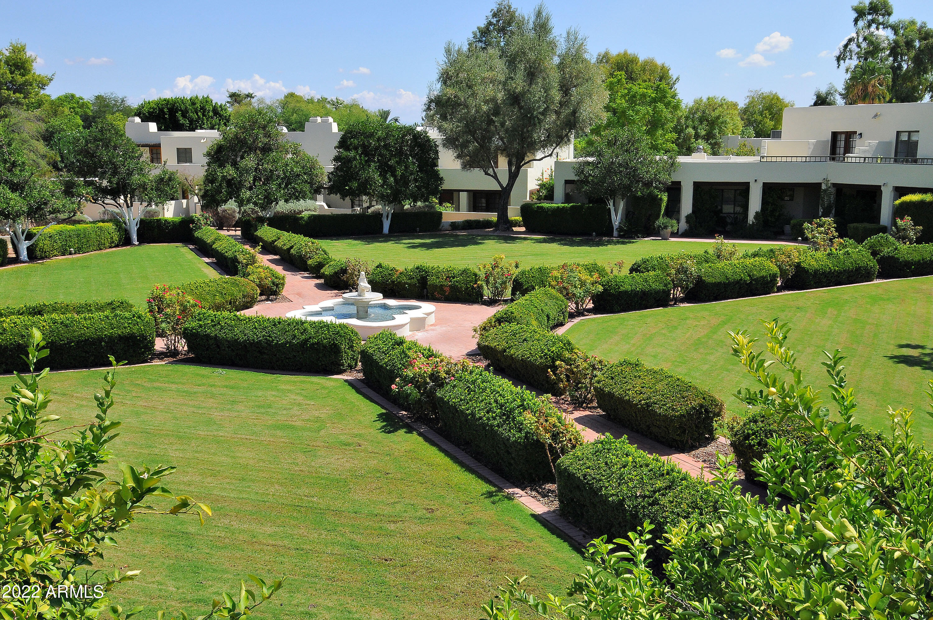 5101 N CASA BLANCA Drive Unit: 3