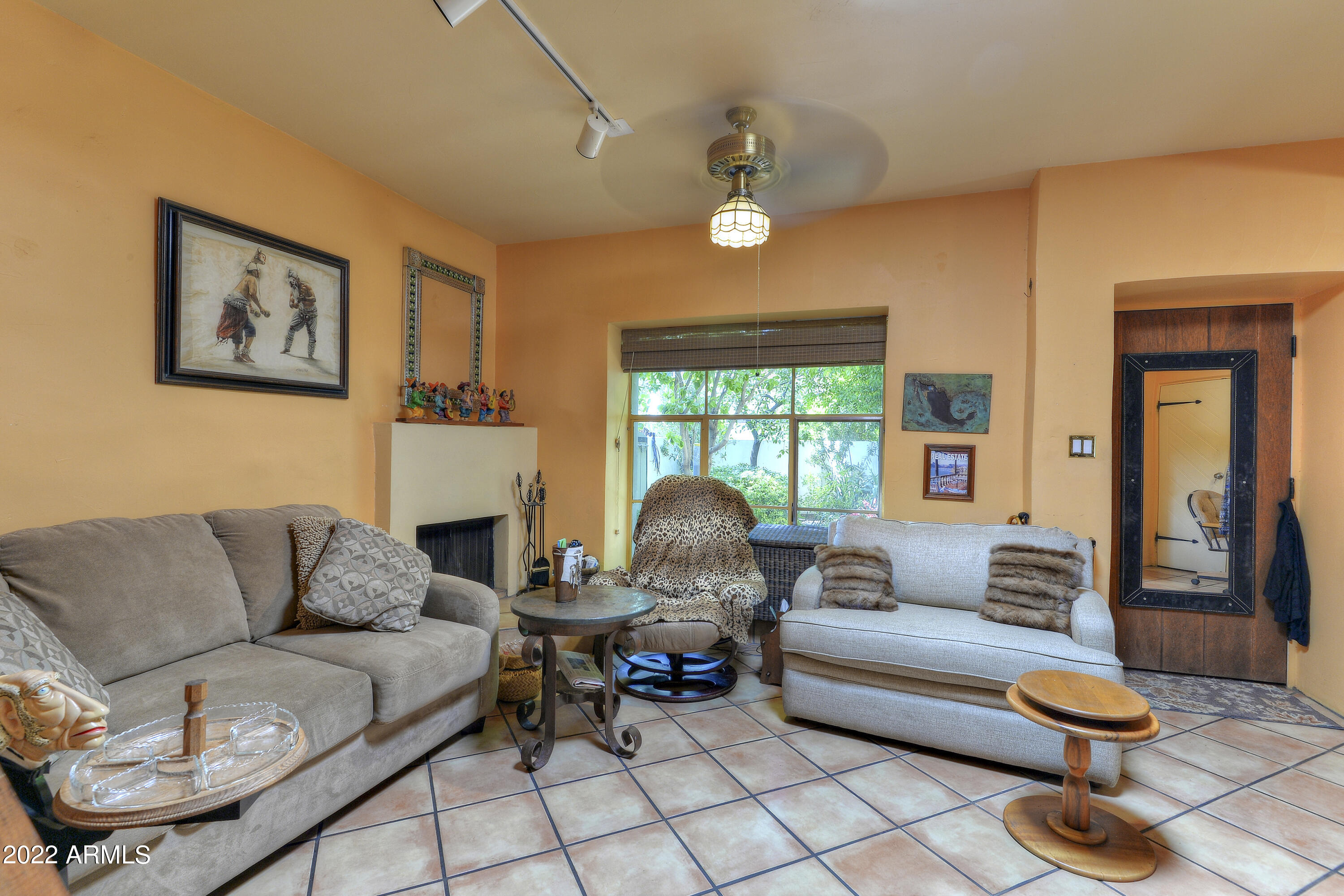 5101 N CASA BLANCA Drive Unit: 3