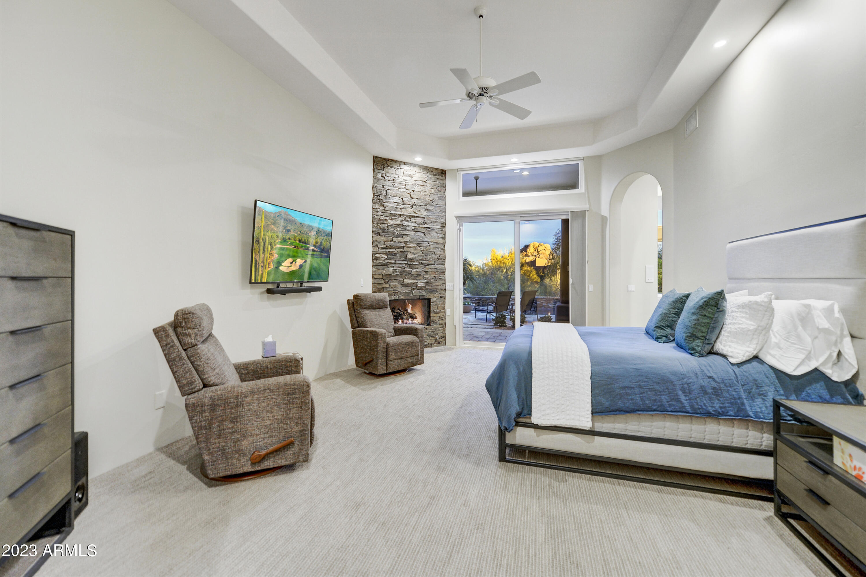 6721 LANGUID Lane