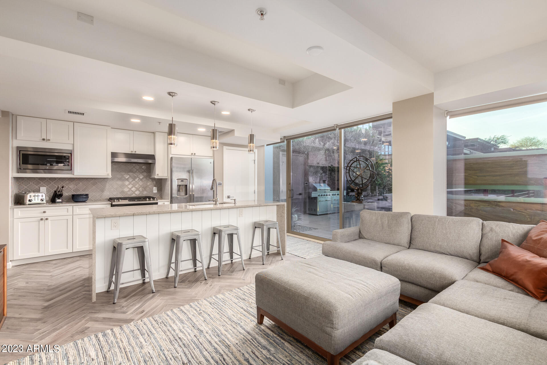 7161 E RANCHO VISTA Drive Unit: 4014