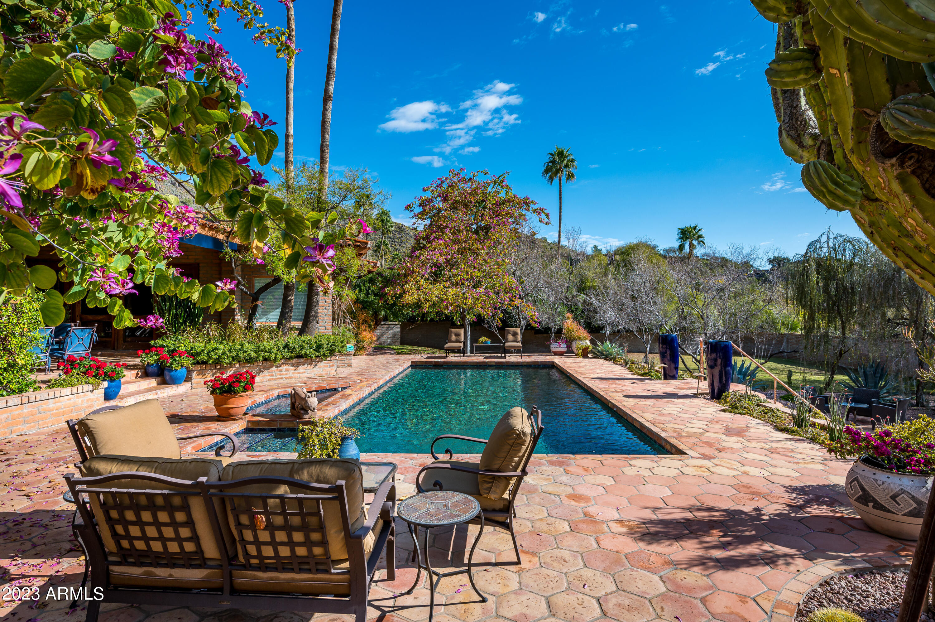 4529 E FOOTHILL Drive