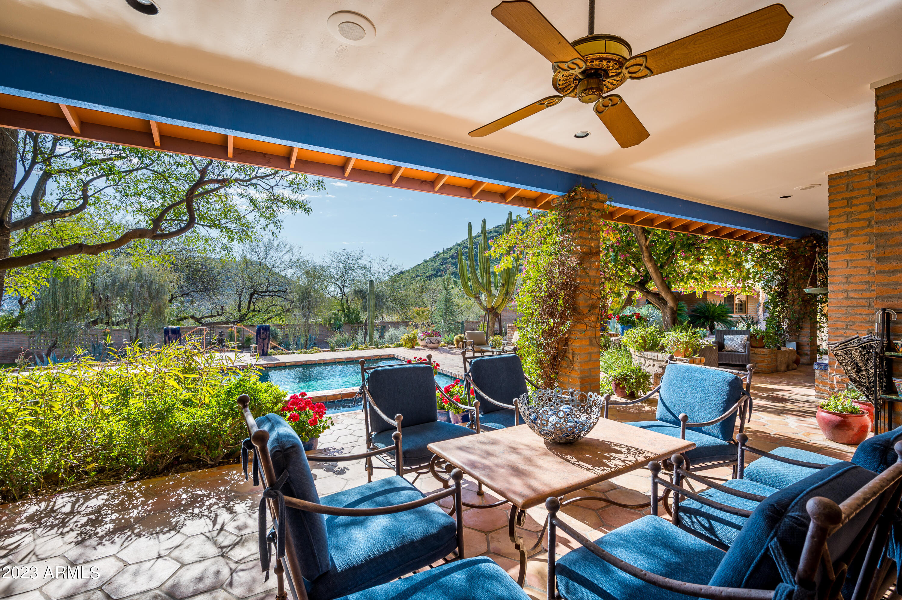 4529 E FOOTHILL Drive