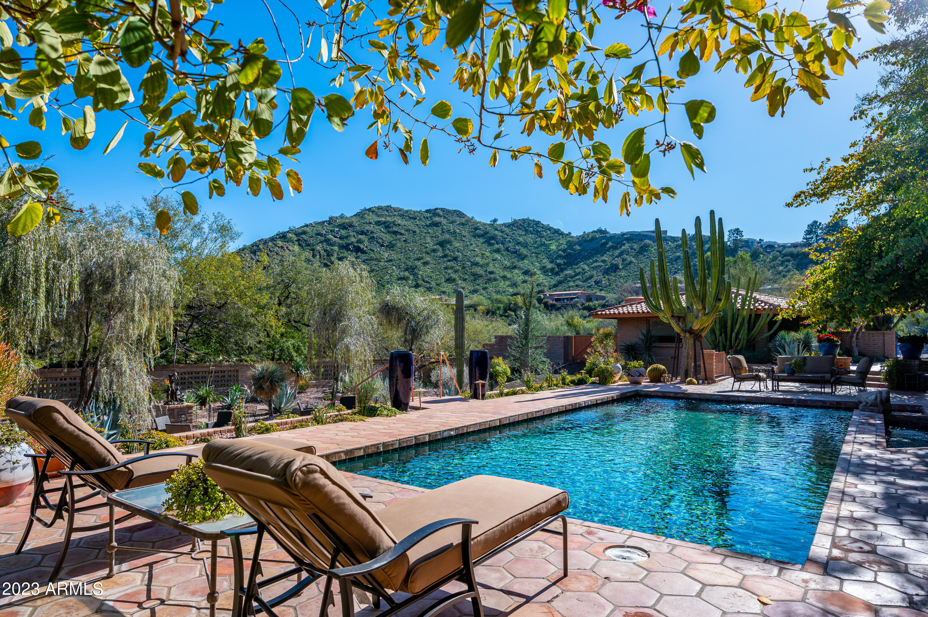 4529 E FOOTHILL Drive