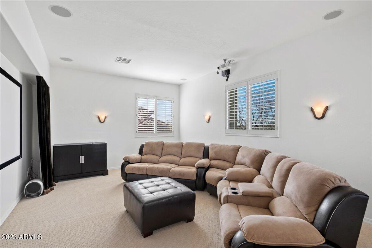 3658 E LOS GATOS Drive