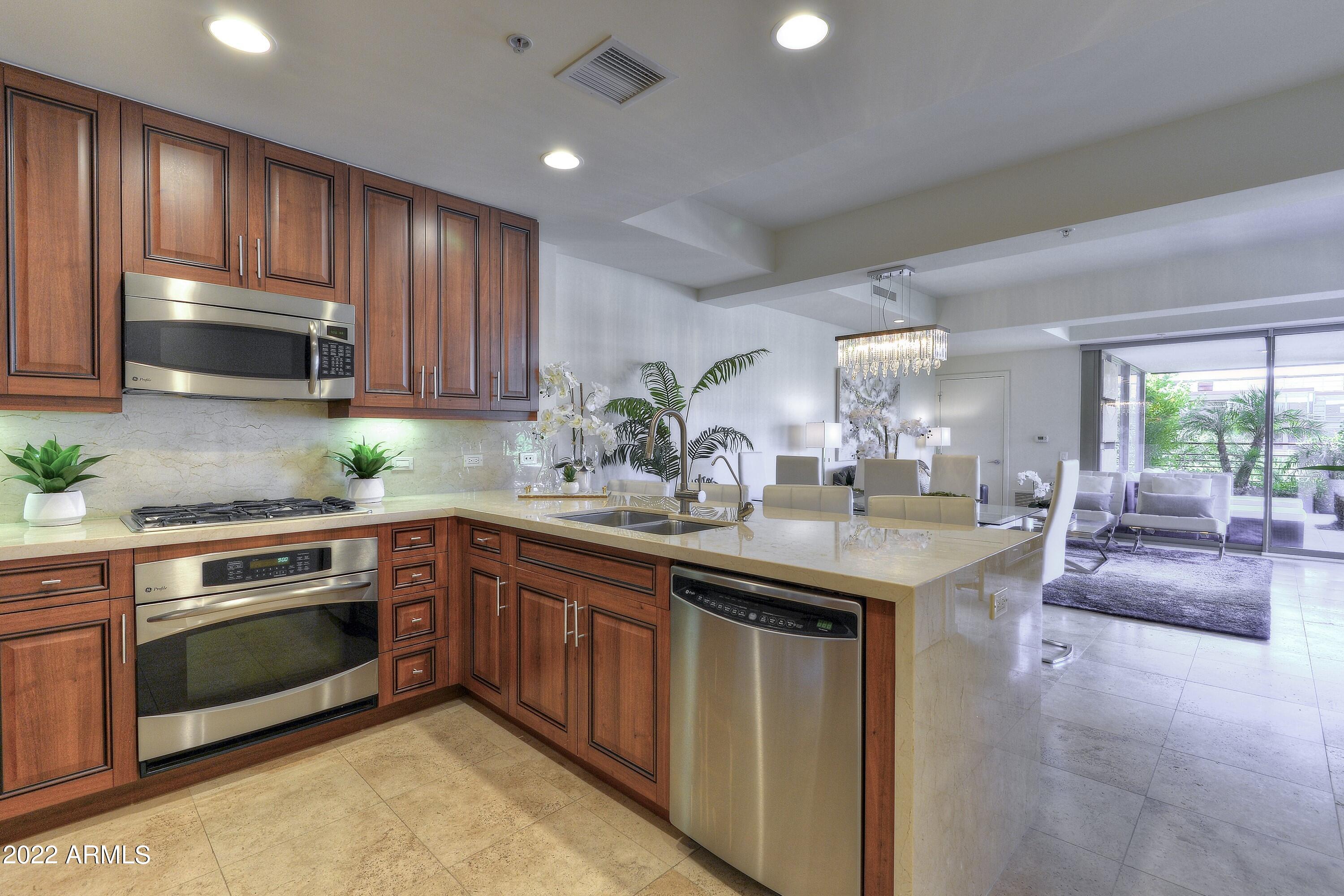 7161 E RANCHO VISTA Drive Unit: 6002