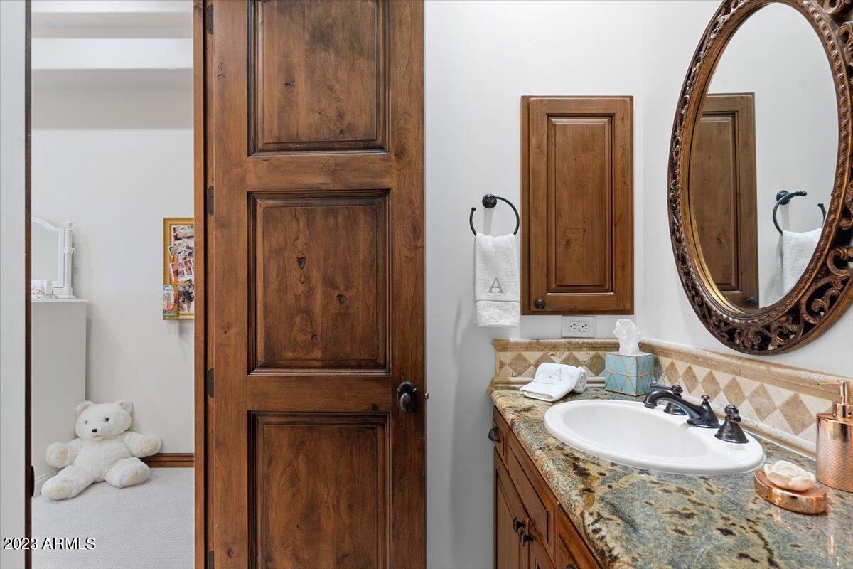 6115 E CALLE DEL NORTE --