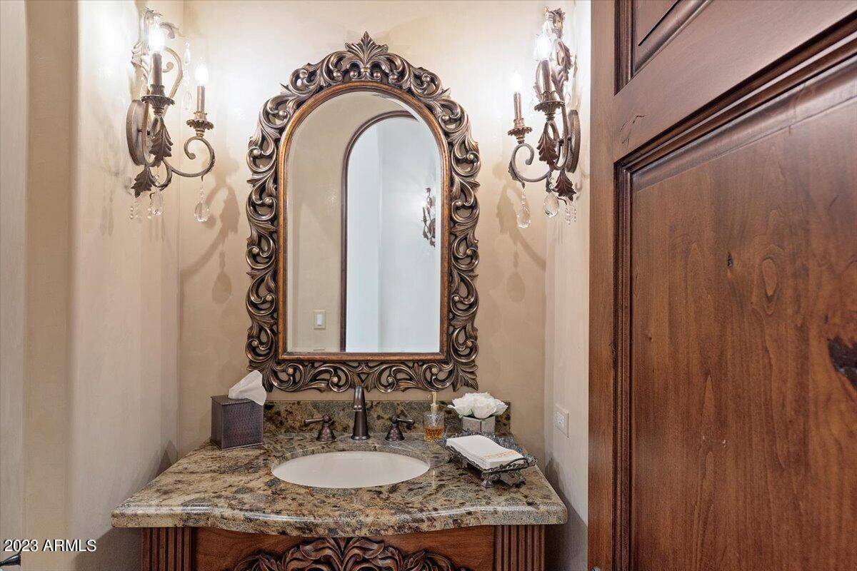 6115 E CALLE DEL NORTE --