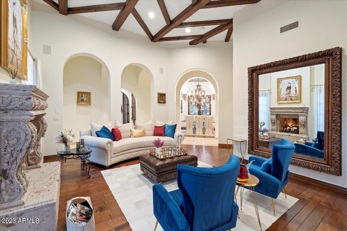 6115 E CALLE DEL NORTE --