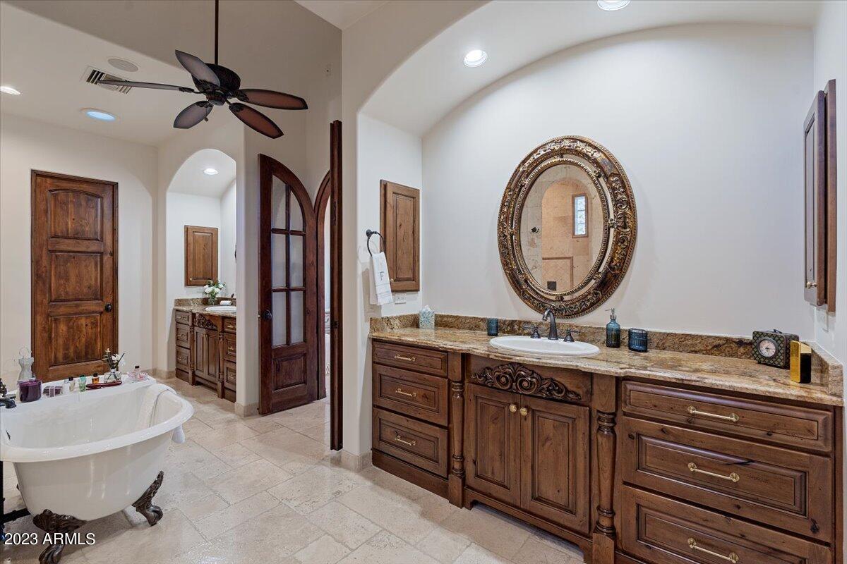 6115 E CALLE DEL NORTE --
