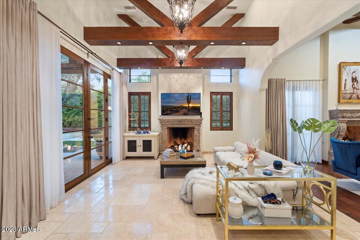 6115 E CALLE DEL NORTE --