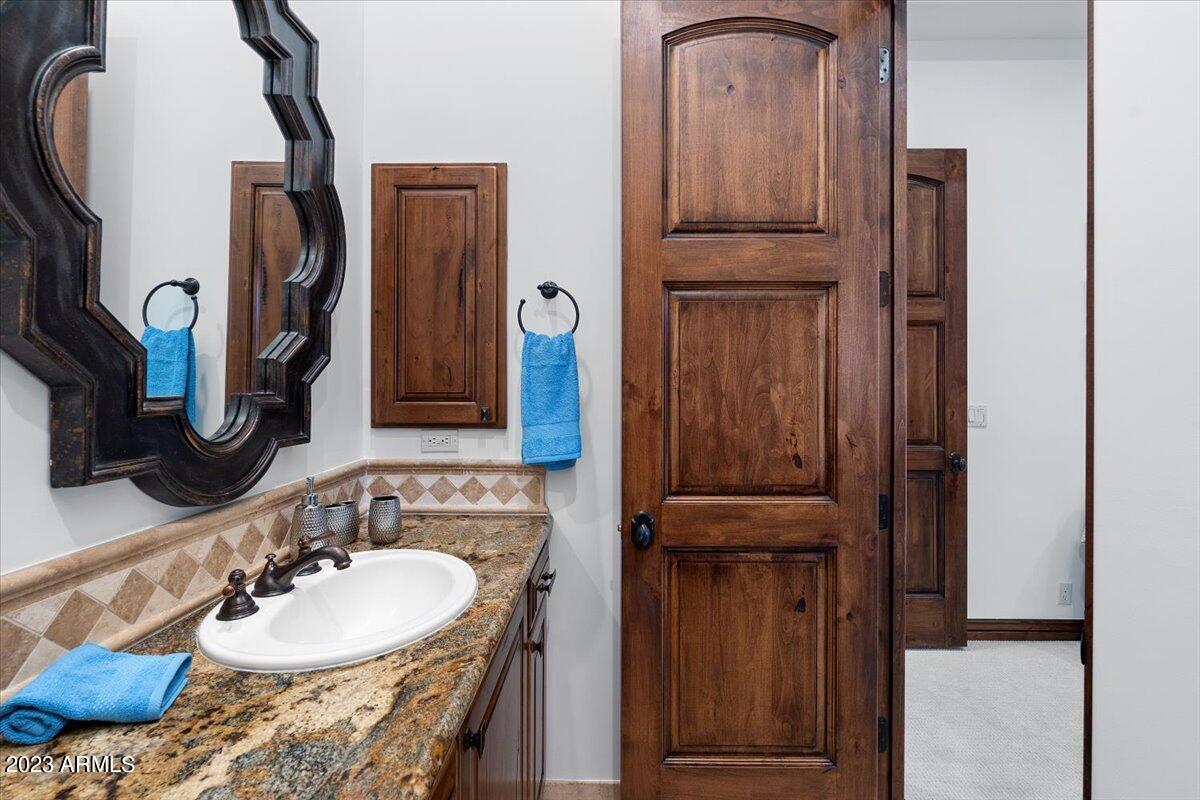 6115 E CALLE DEL NORTE --