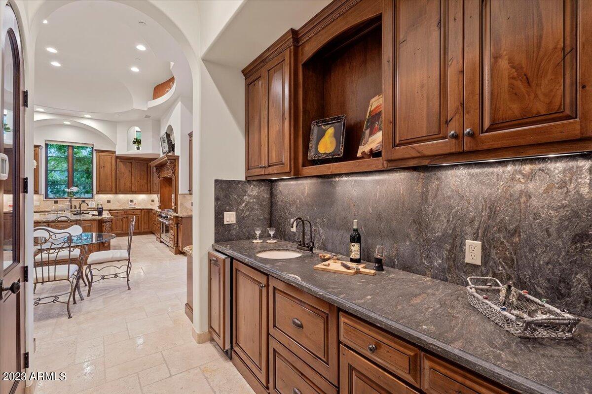 6115 E CALLE DEL NORTE --
