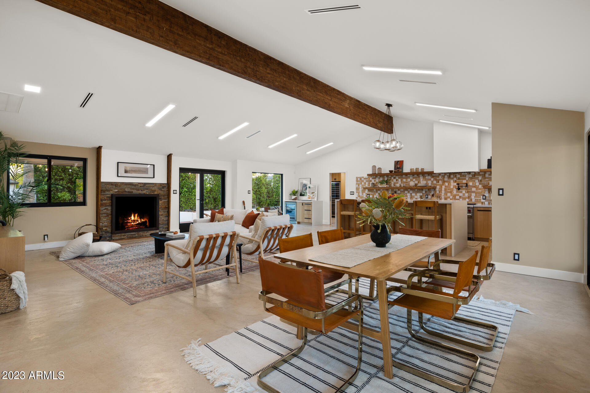5519 E CALLE TUBERIA --