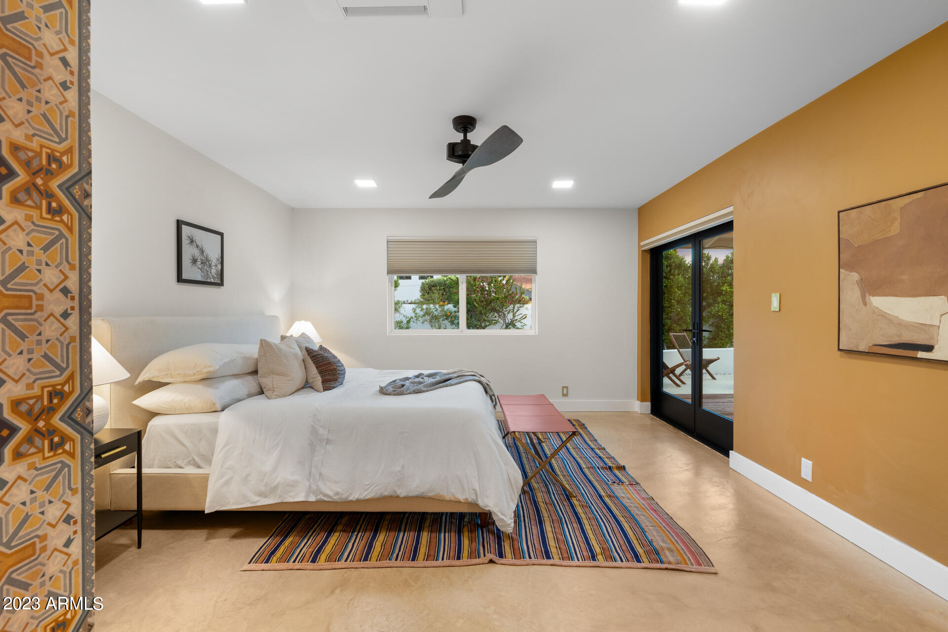 5519 E CALLE TUBERIA --