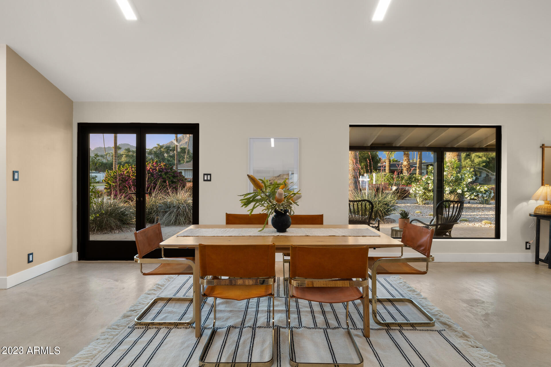 5519 E CALLE TUBERIA --