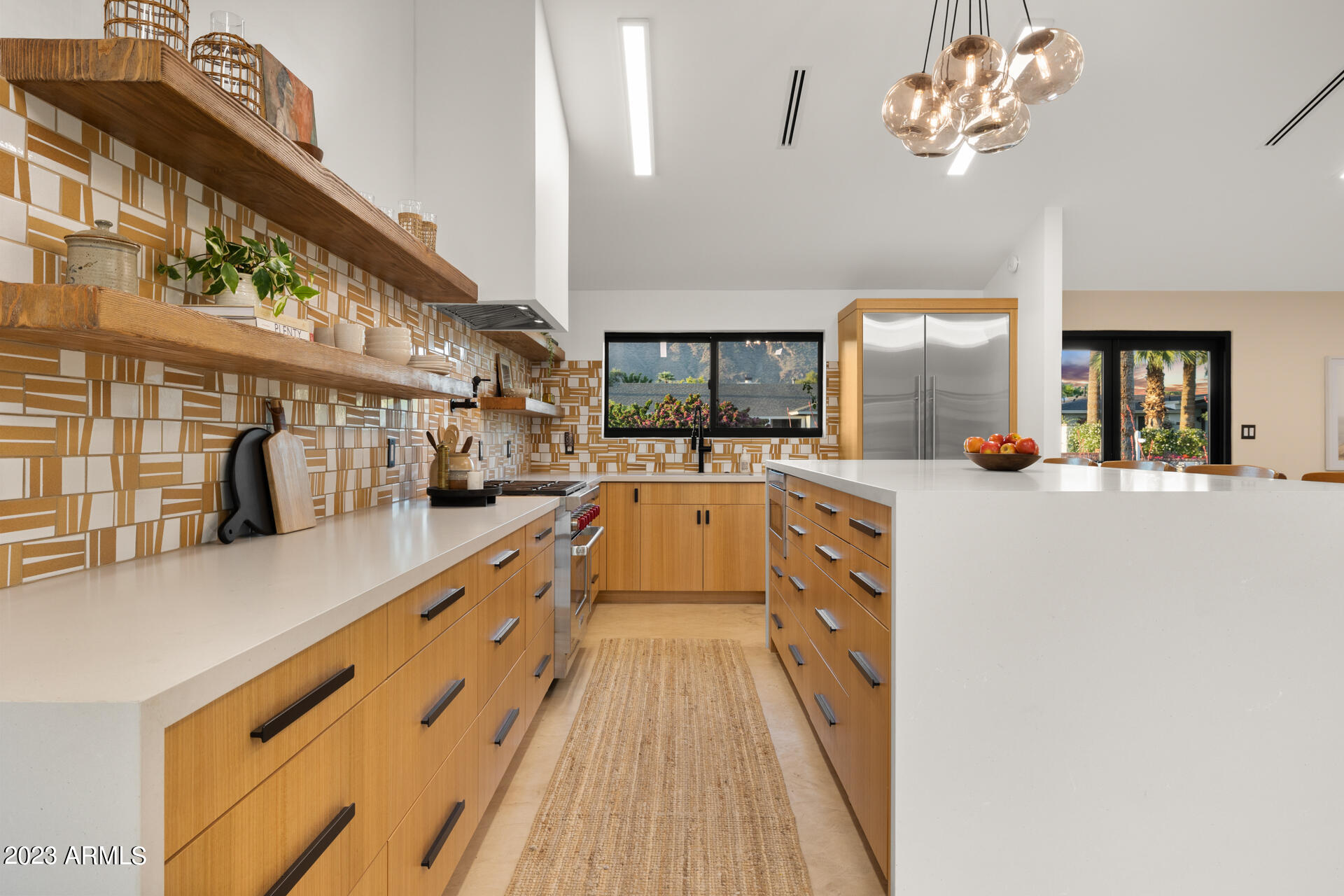 5519 E CALLE TUBERIA --