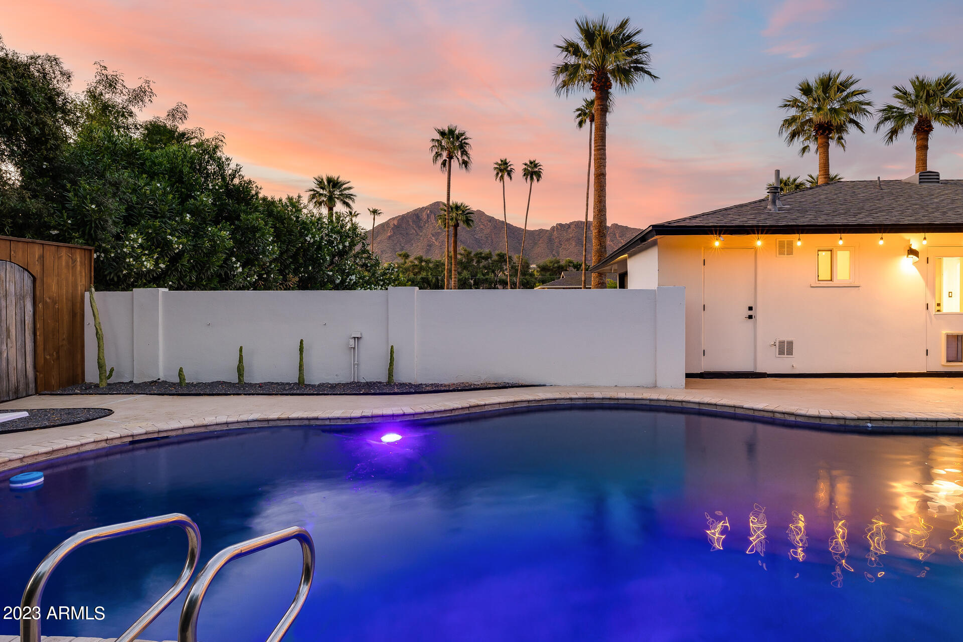 5519 E CALLE TUBERIA --