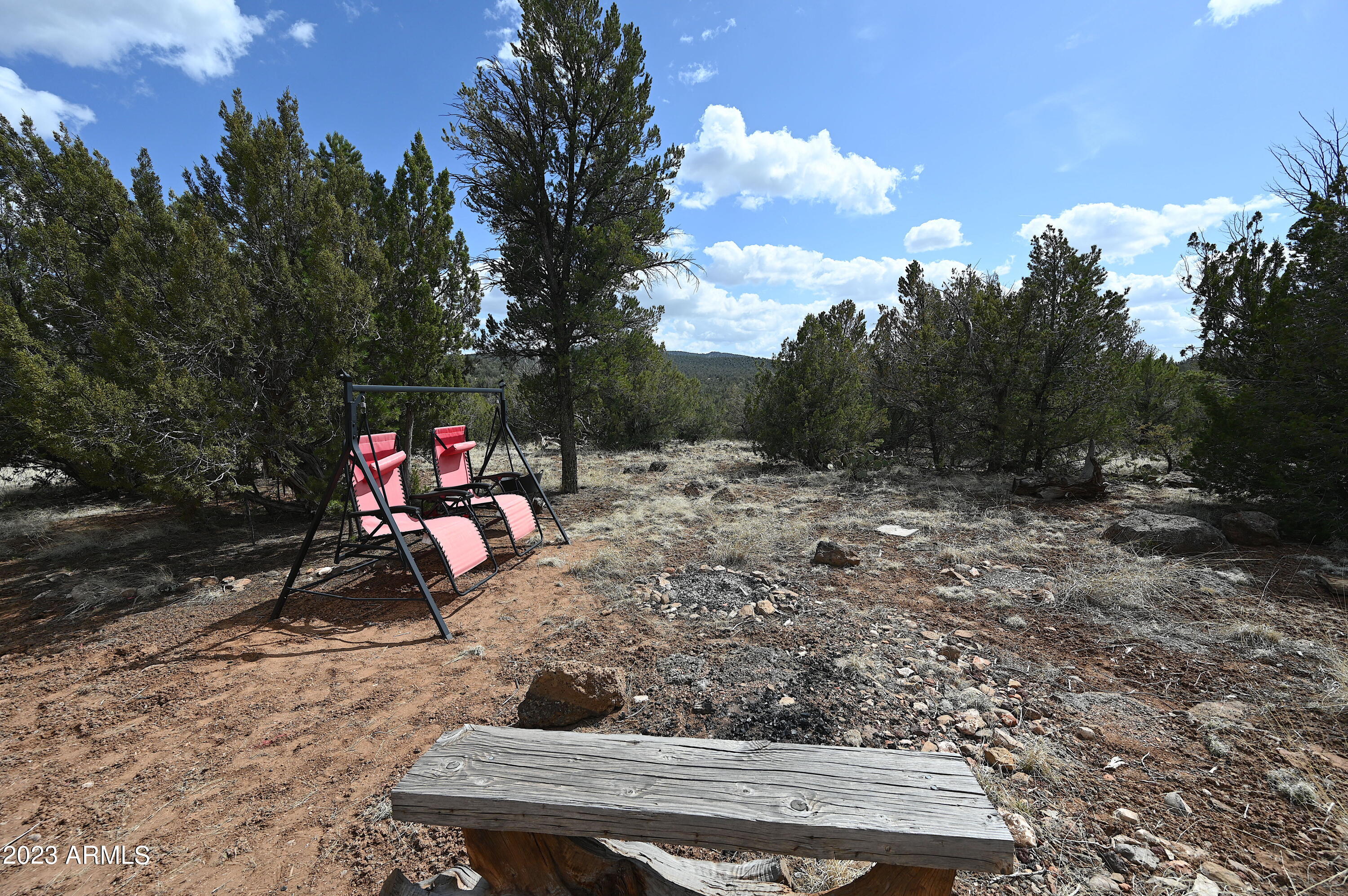 42225 N HONEY BEAR Street