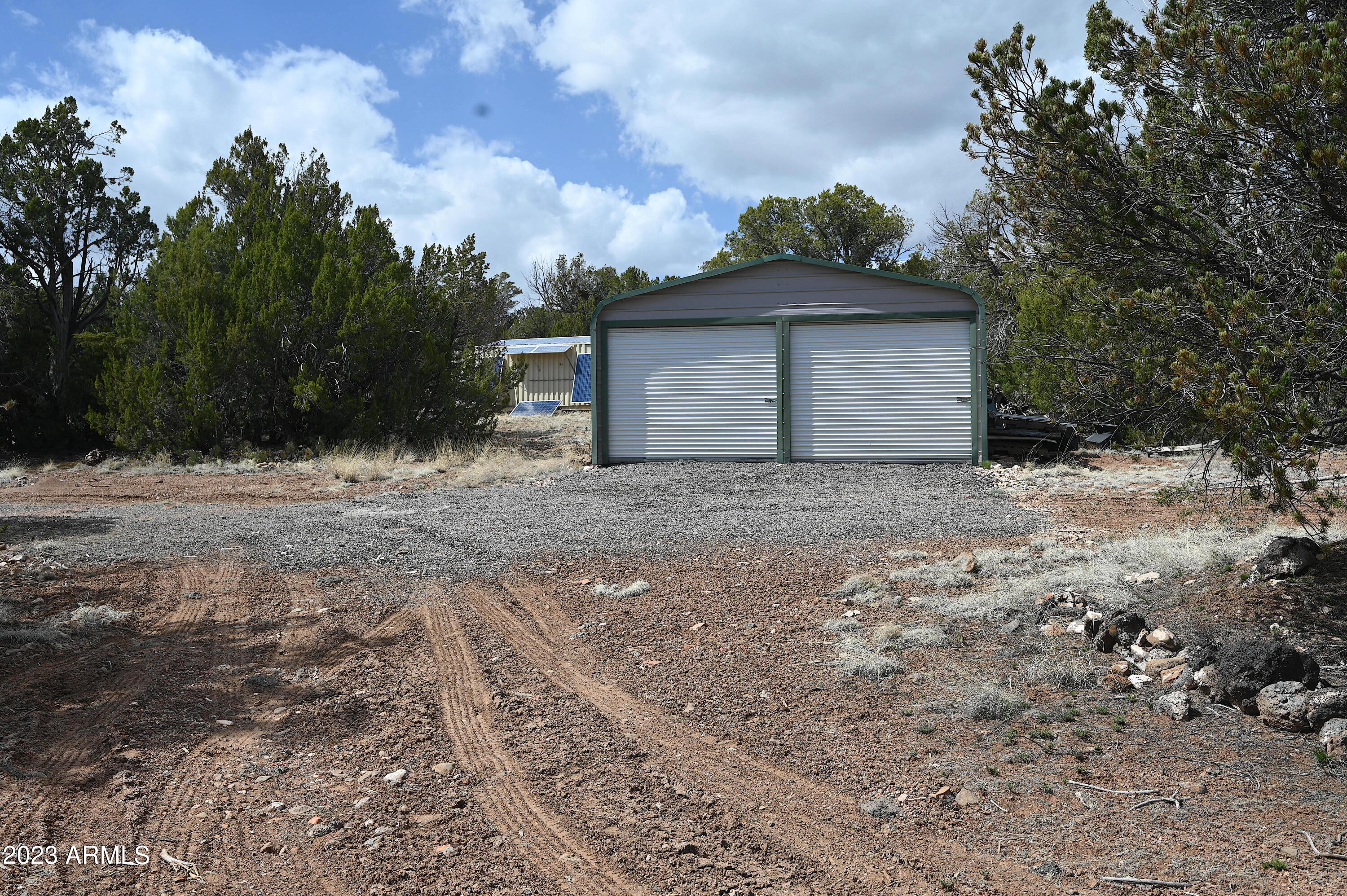 42225 N HONEY BEAR Street