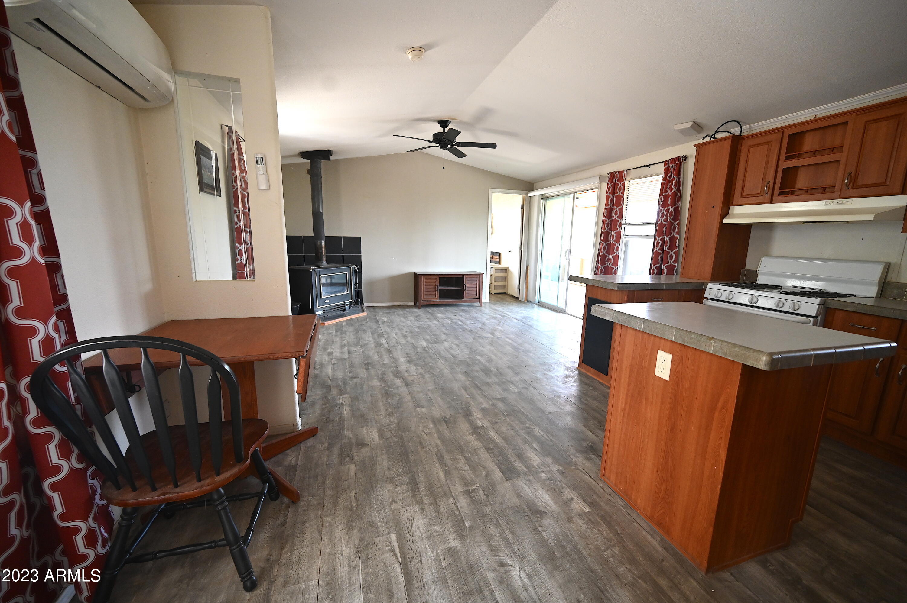 42225 N HONEY BEAR Street