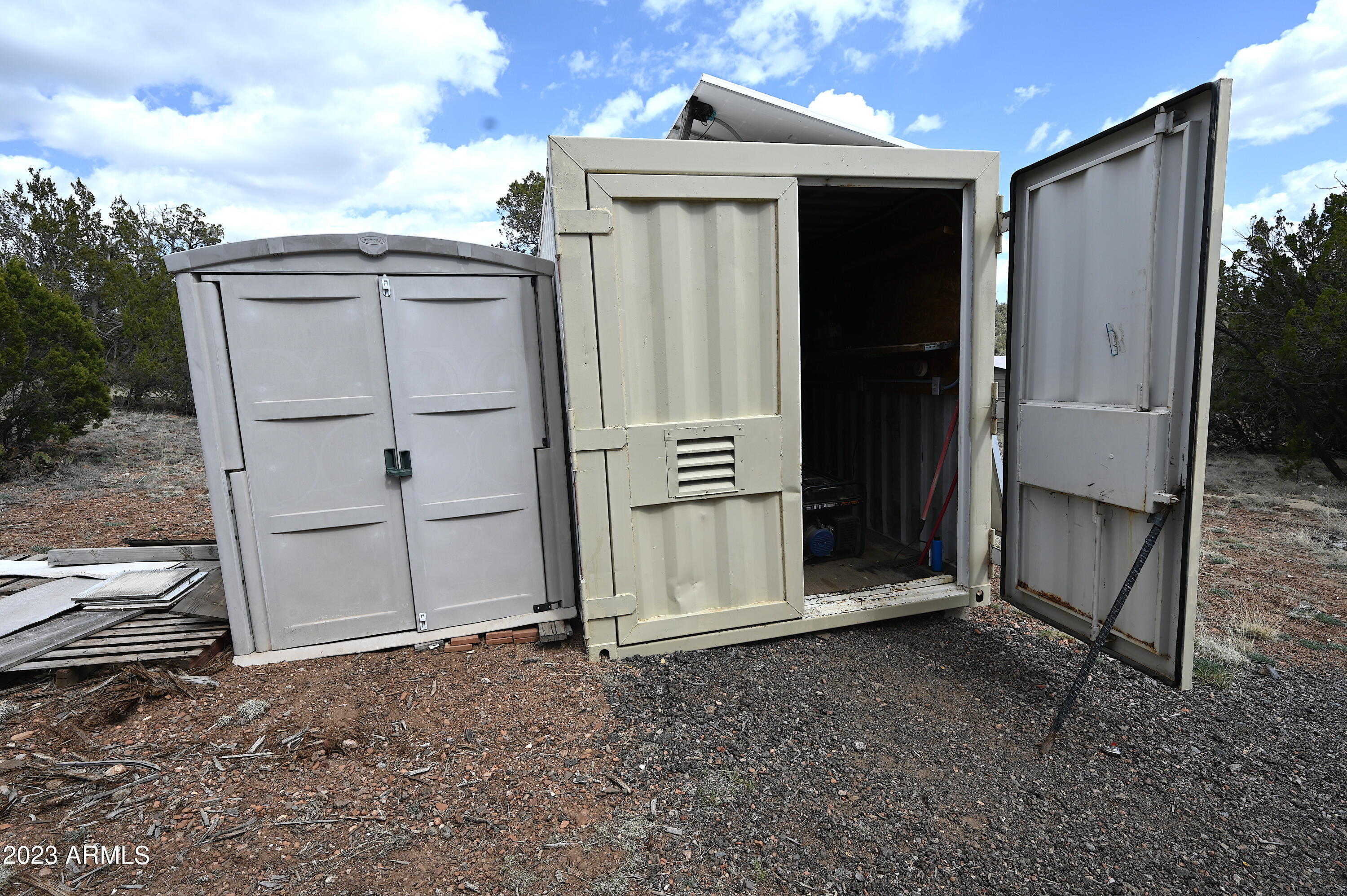 42225 N HONEY BEAR Street