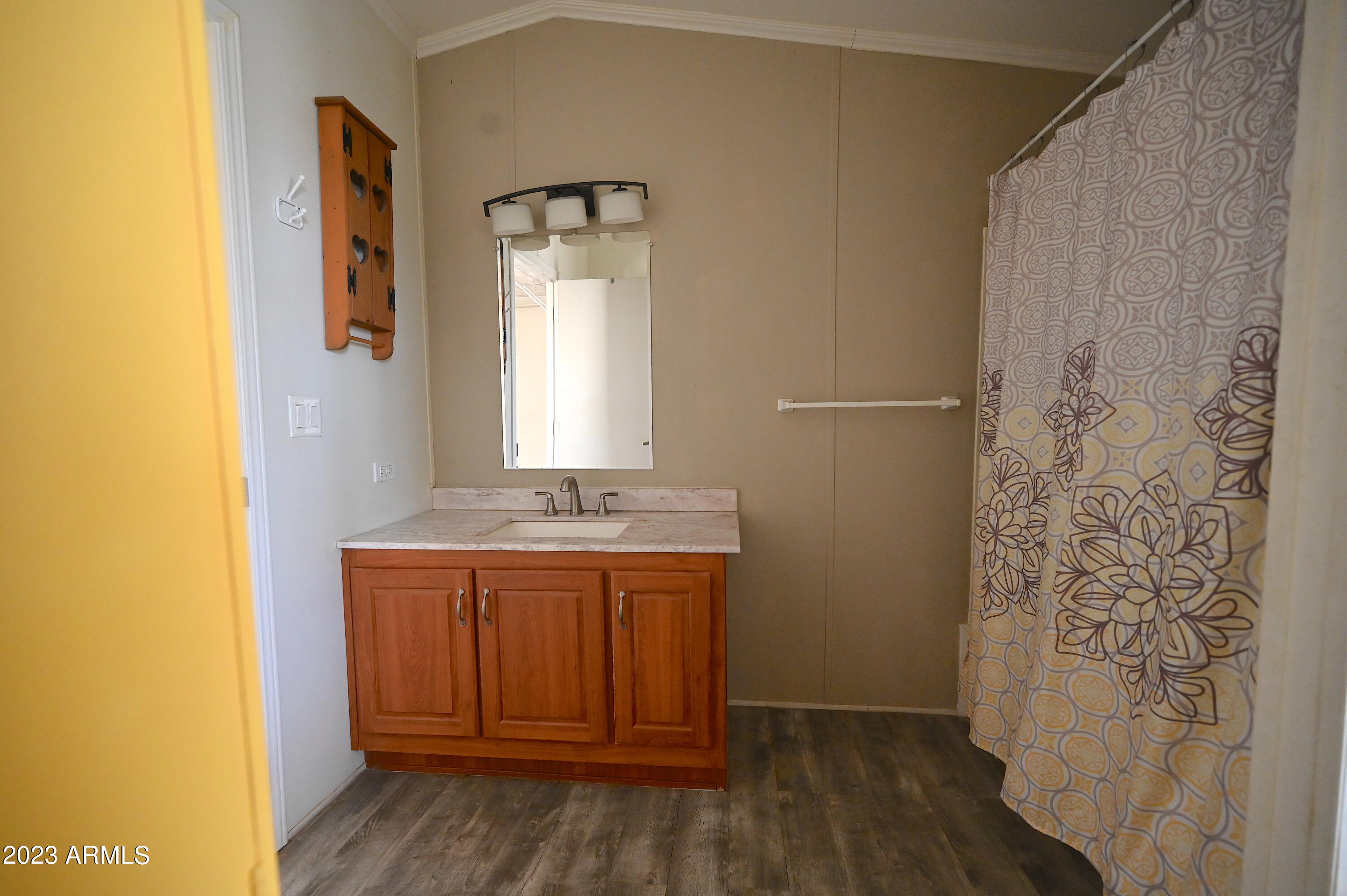 42225 N HONEY BEAR Street