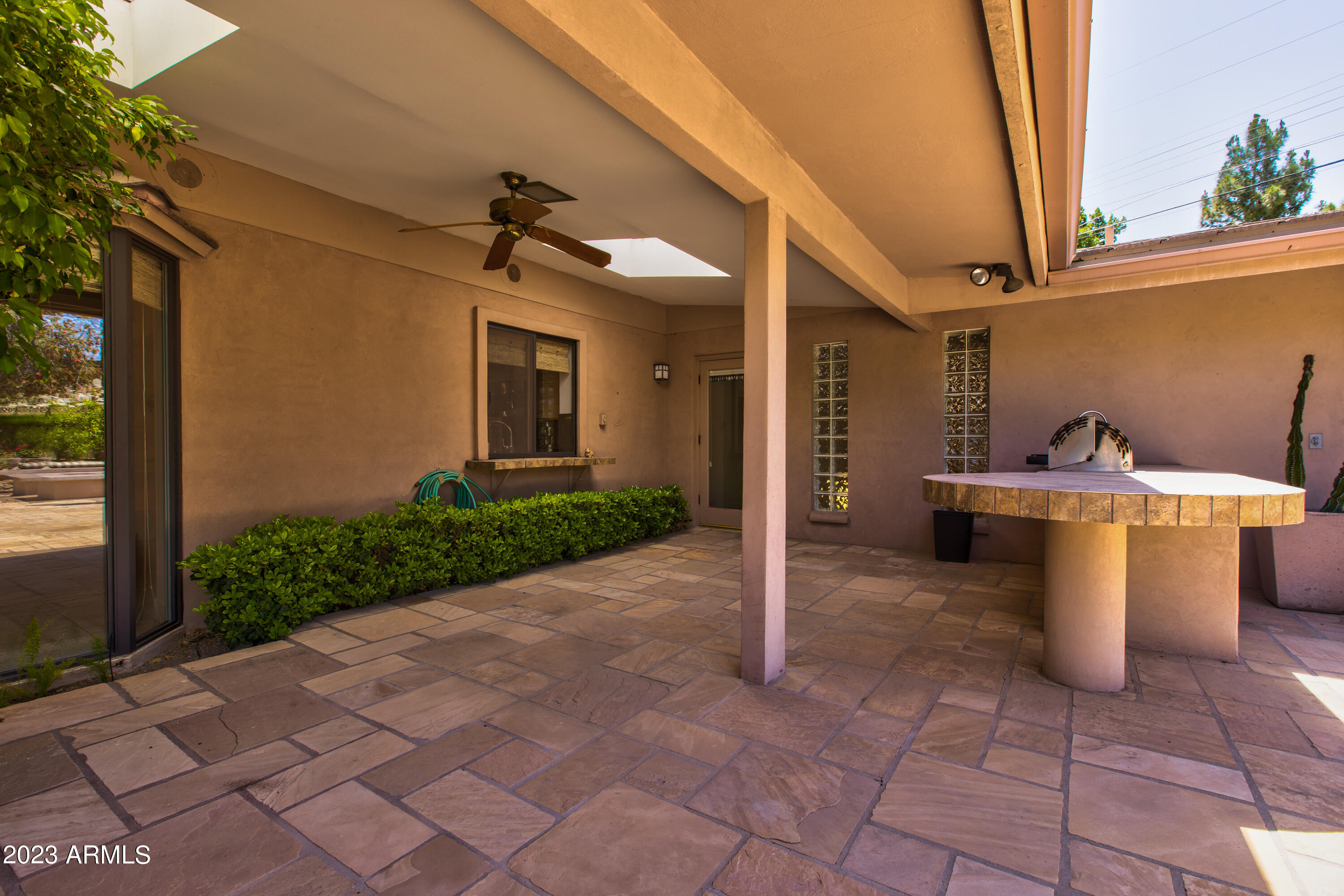 4221 E MCDONALD Drive