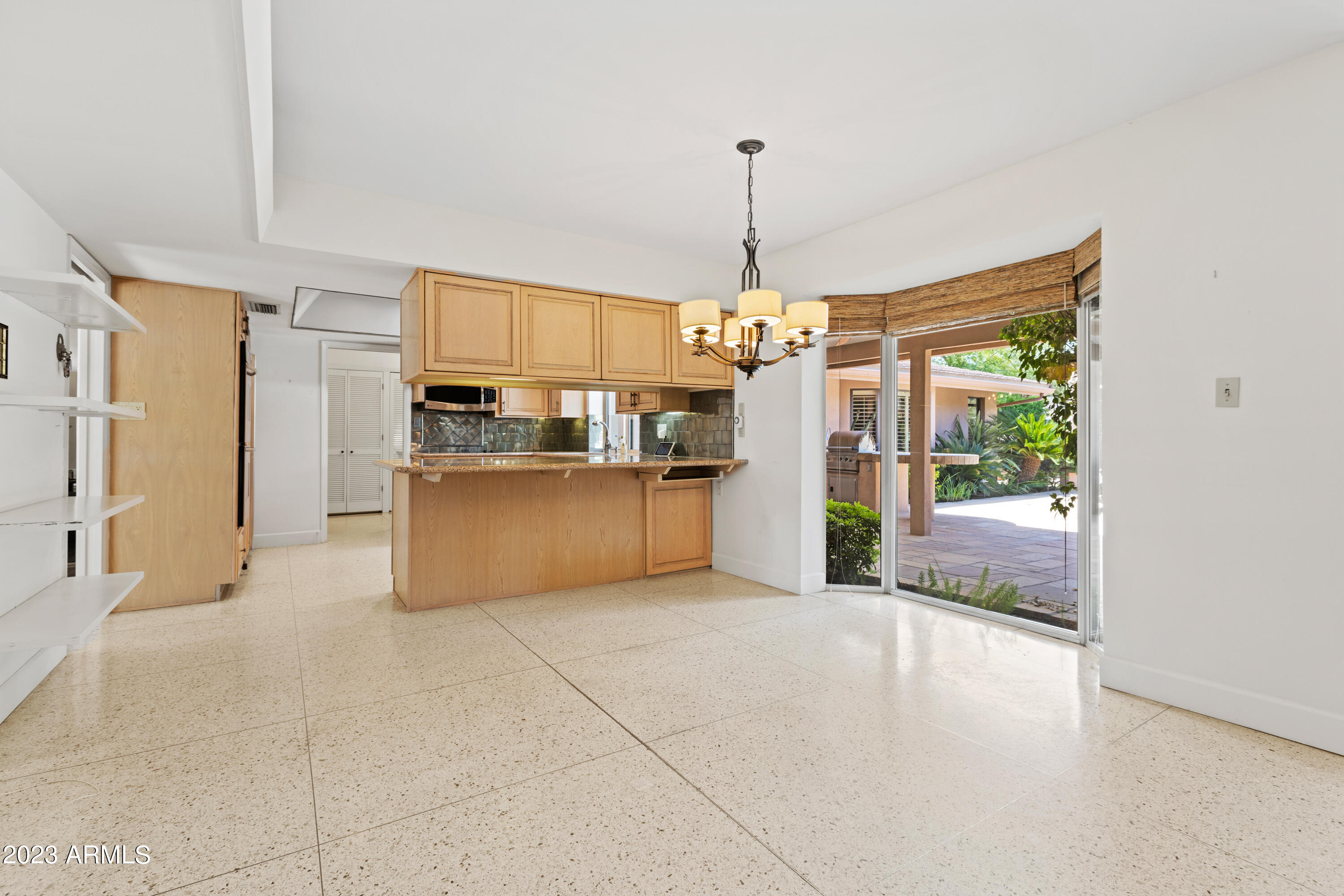 4221 E MCDONALD Drive