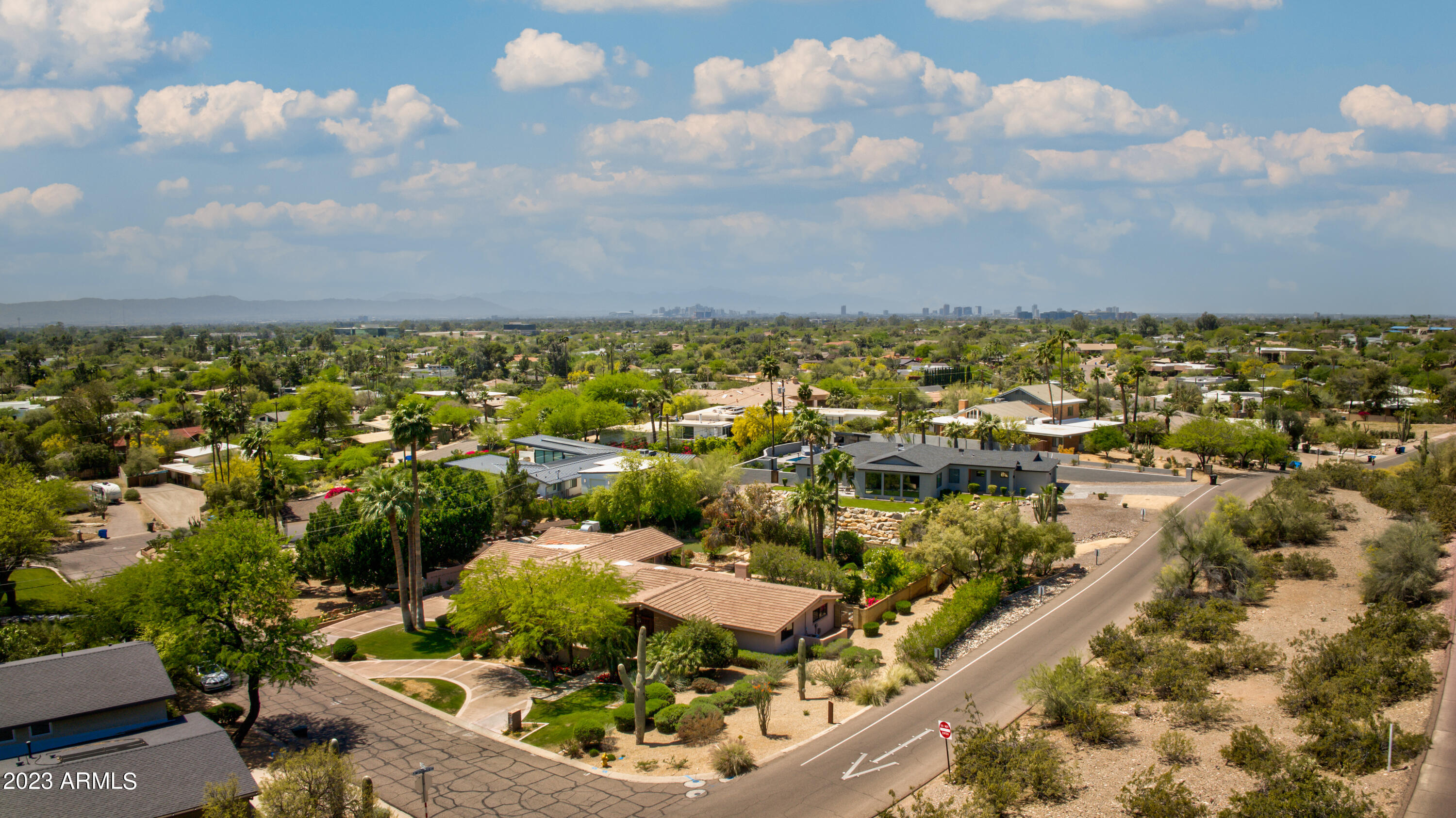 4221 E MCDONALD Drive