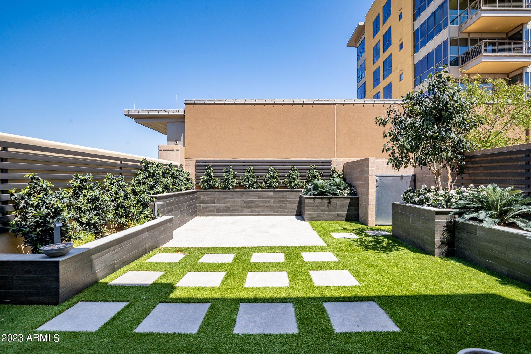 15215 N KIERLAND Boulevard Unit: 302