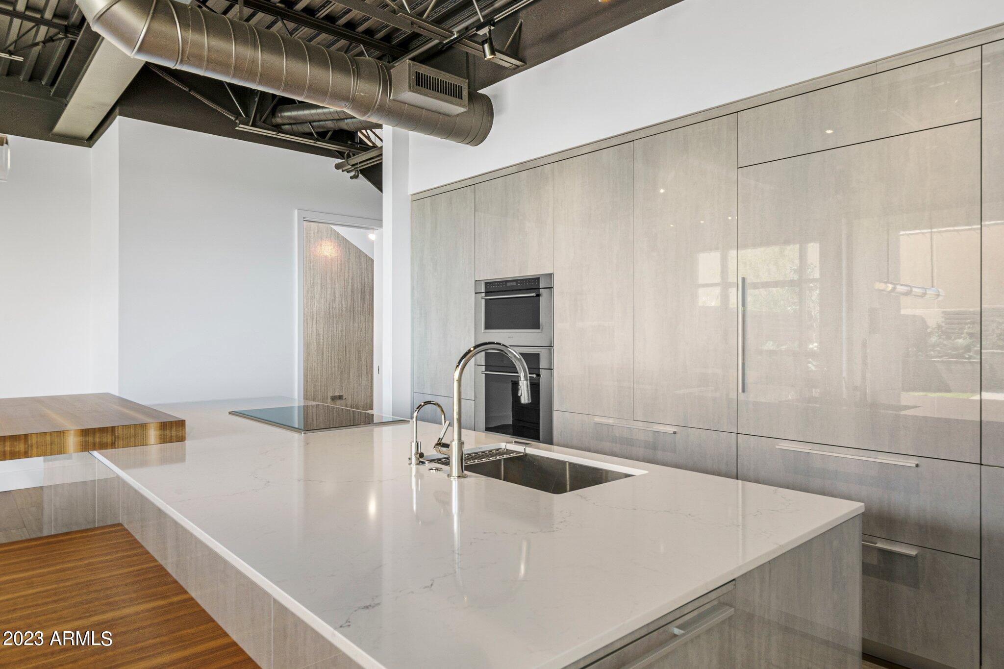 15215 N KIERLAND Boulevard Unit: 302