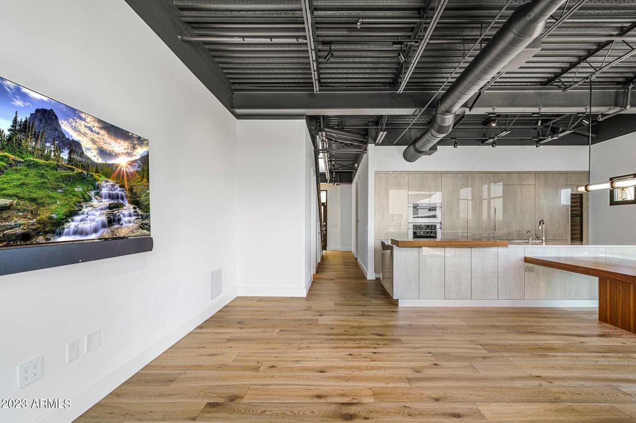 15215 N KIERLAND Boulevard Unit: 302