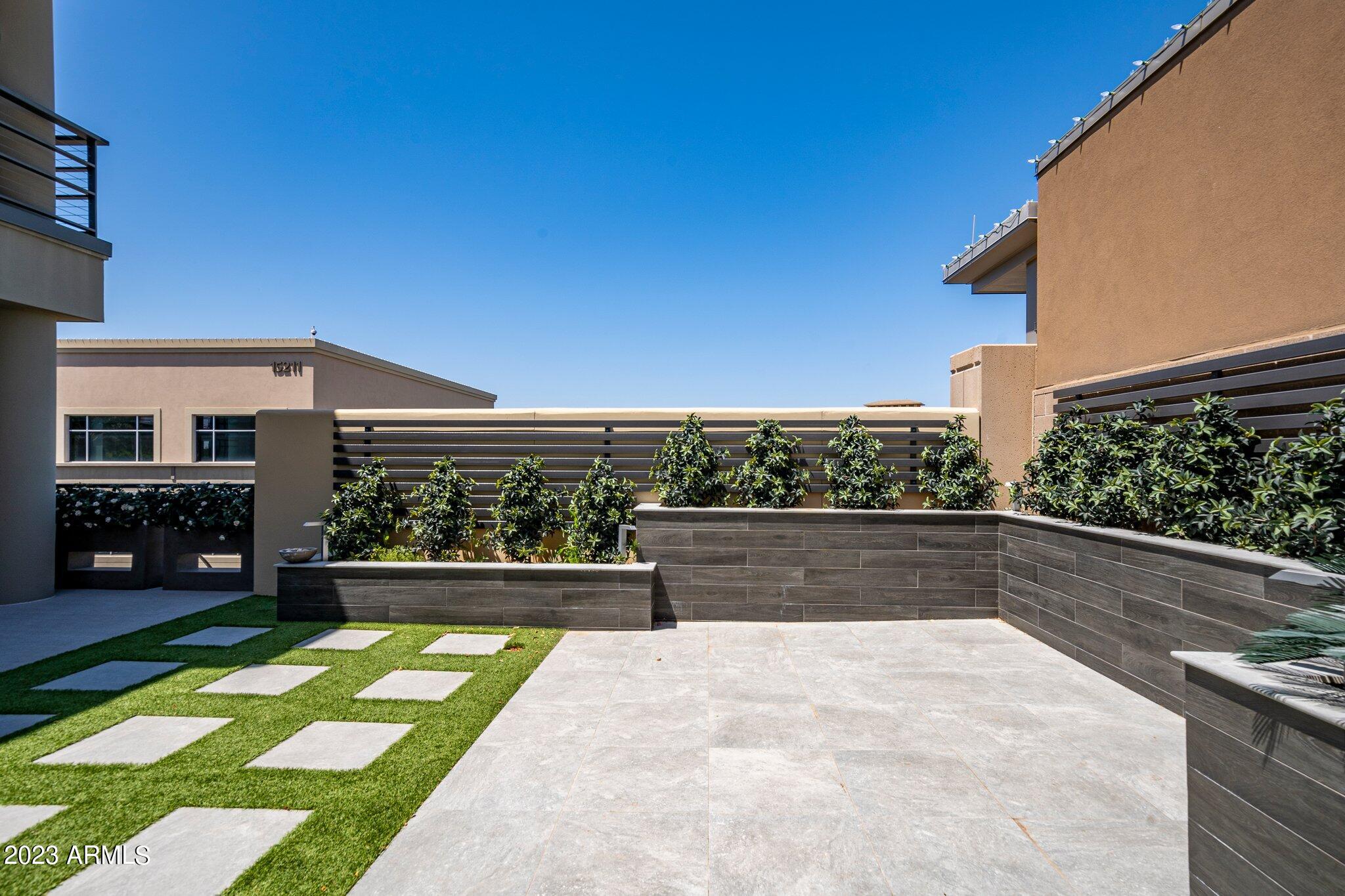 15215 N KIERLAND Boulevard Unit: 302