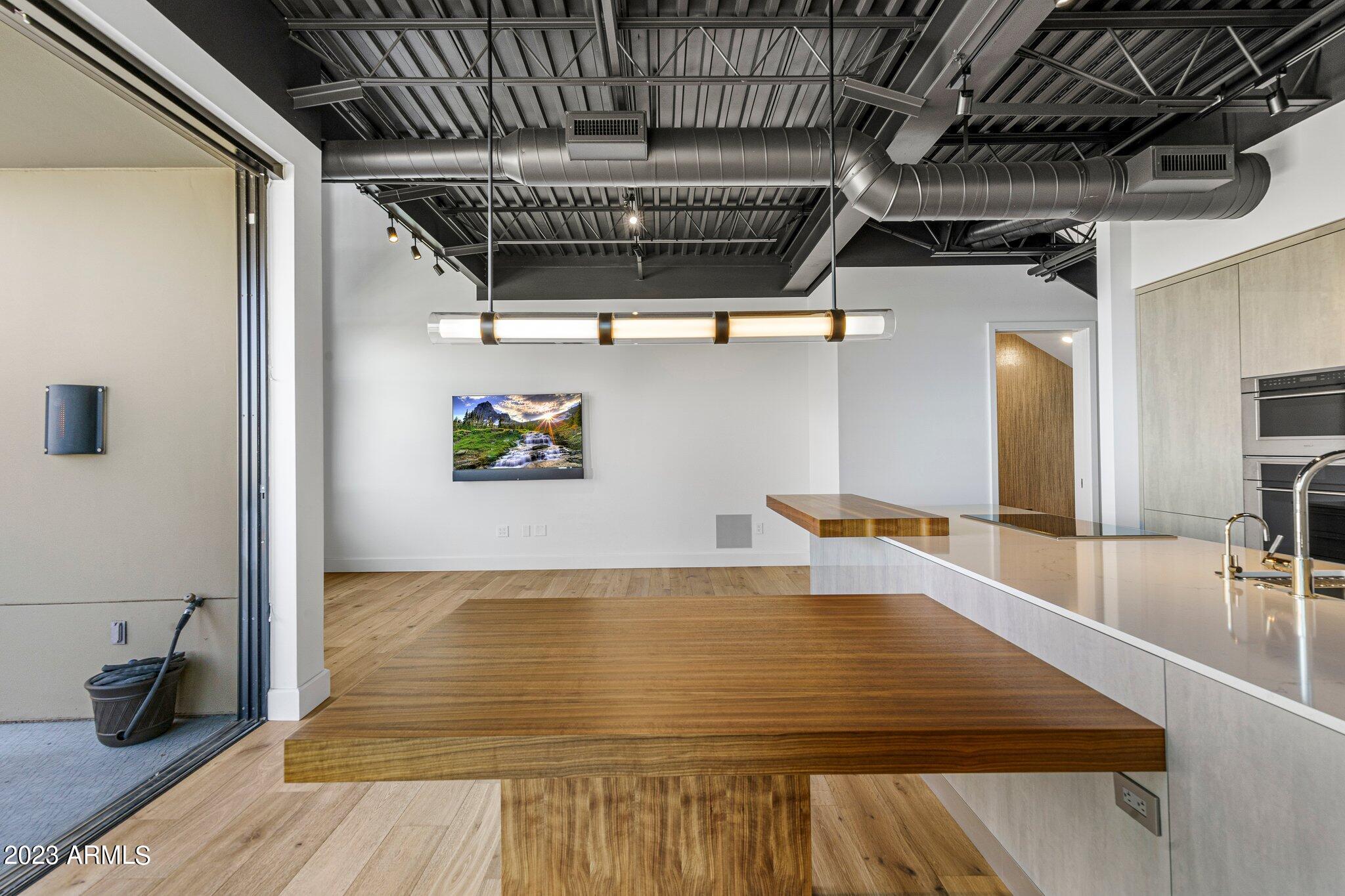 15215 N KIERLAND Boulevard Unit: 302