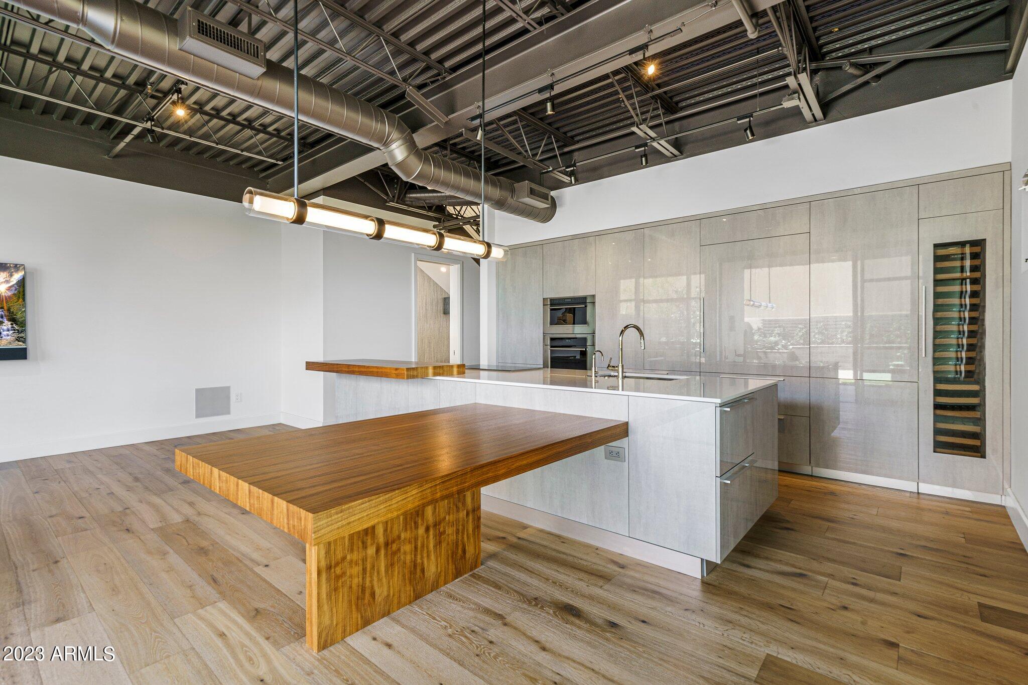15215 N KIERLAND Boulevard Unit: 302