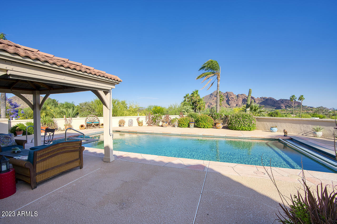 4230 E Desert Crest Drive