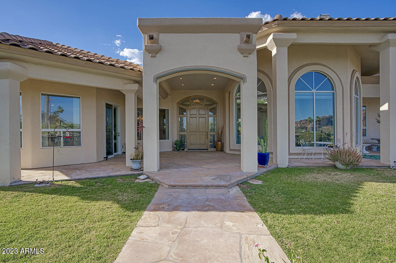 4230 E Desert Crest Drive
