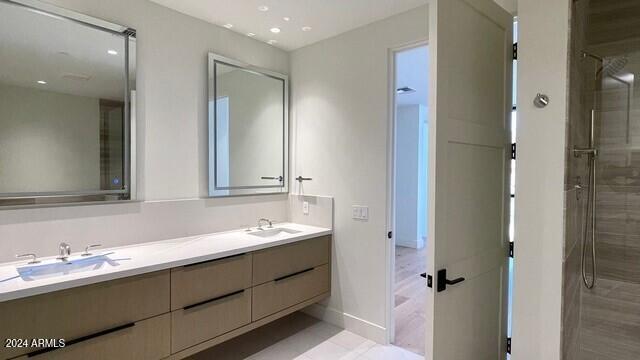 4849 N Camelback Ridge Road Unit: B201