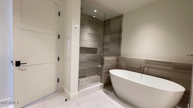 4849 N Camelback Ridge Road Unit: B201