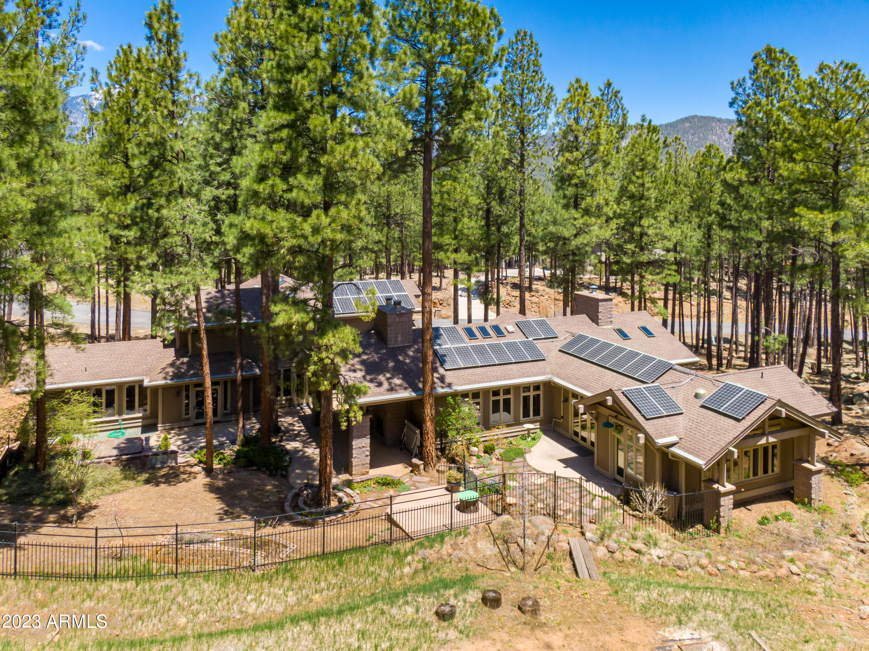 2352 N FREMONT Boulevard