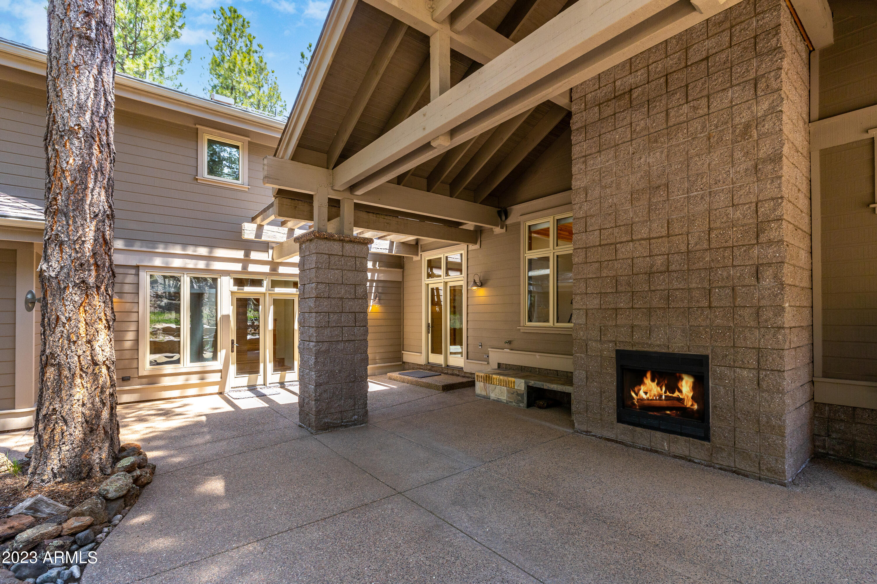 2352 N FREMONT Boulevard
