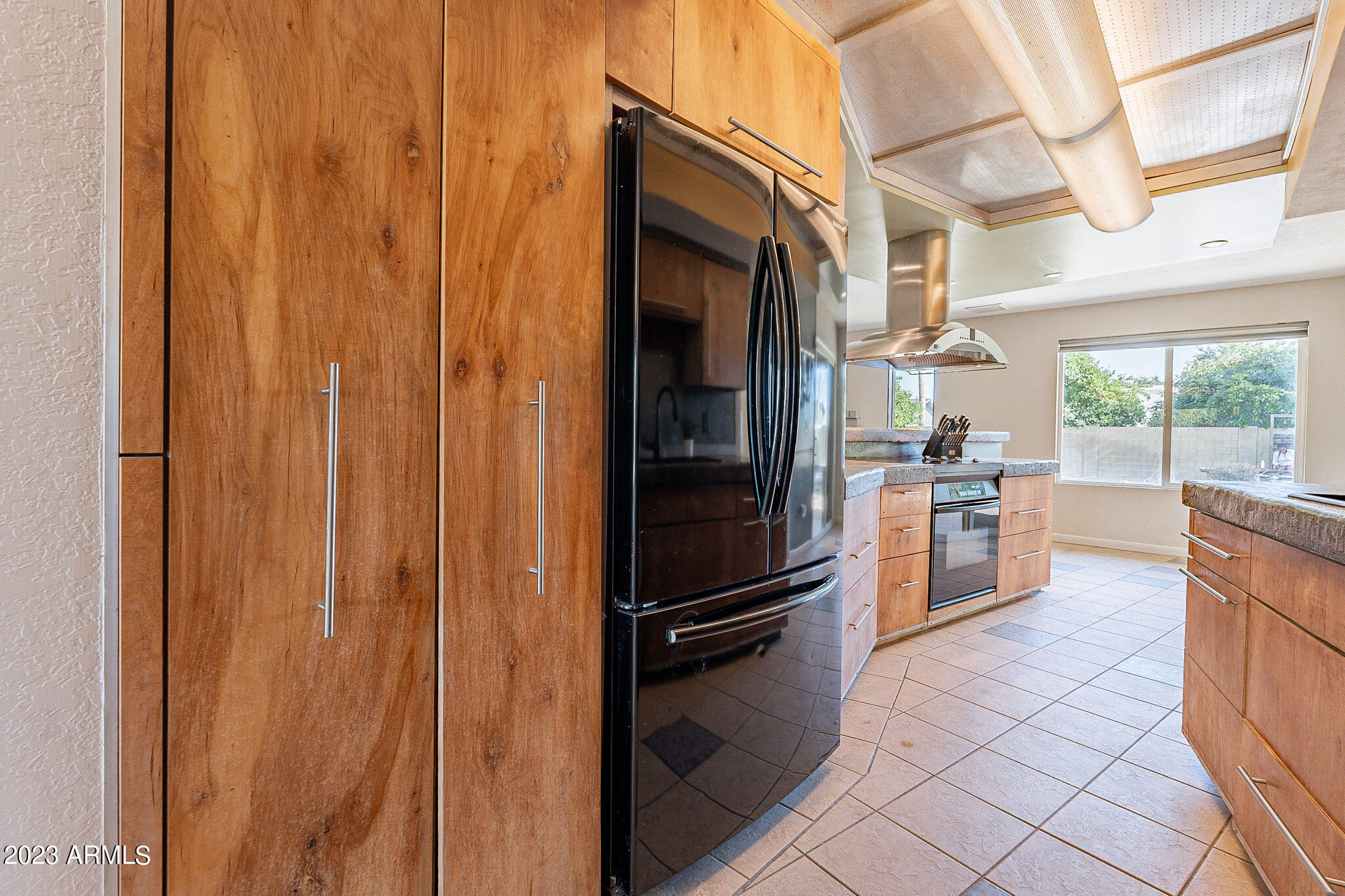 525 E SAINT JOHN Road