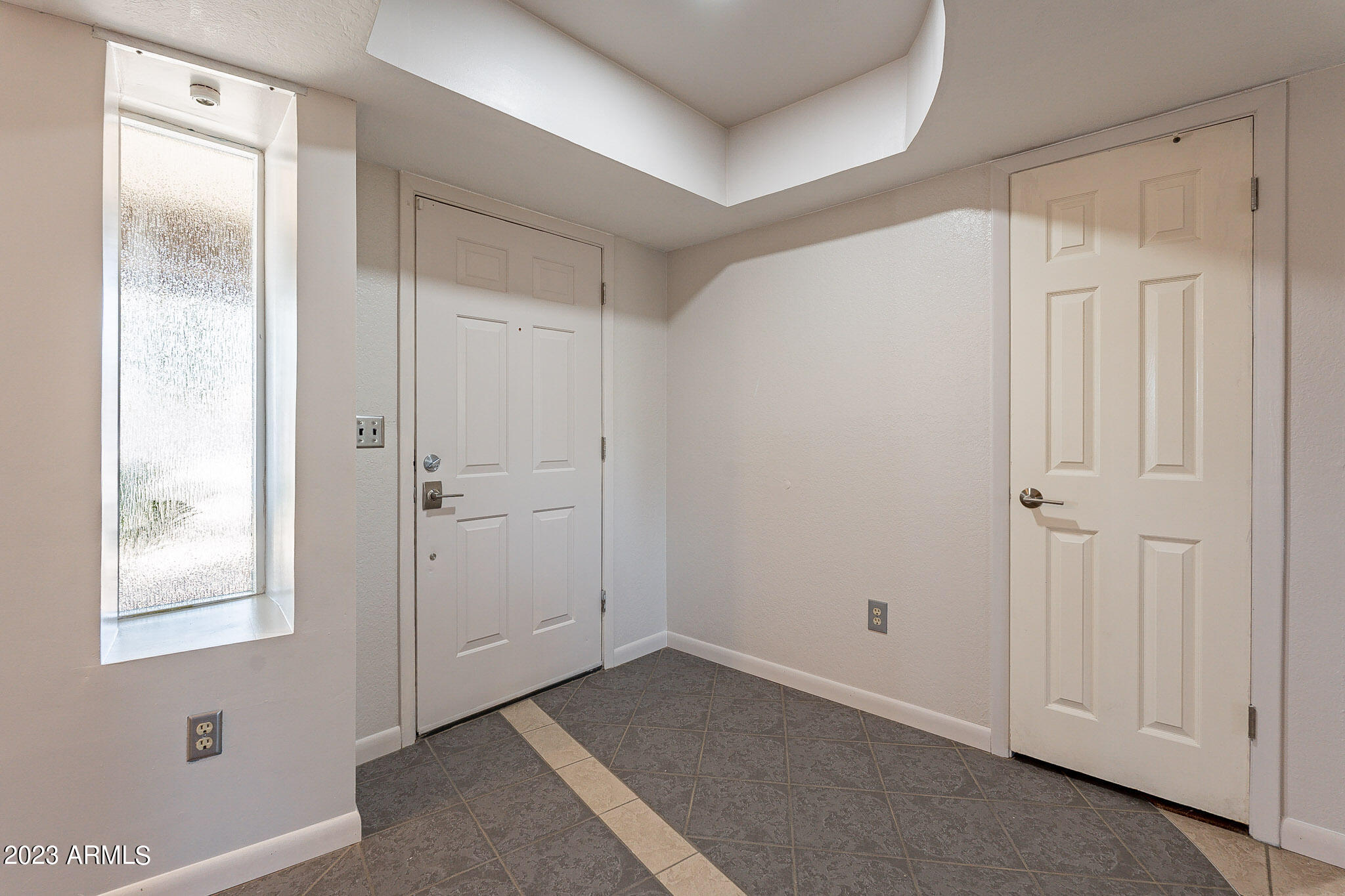 525 E SAINT JOHN Road