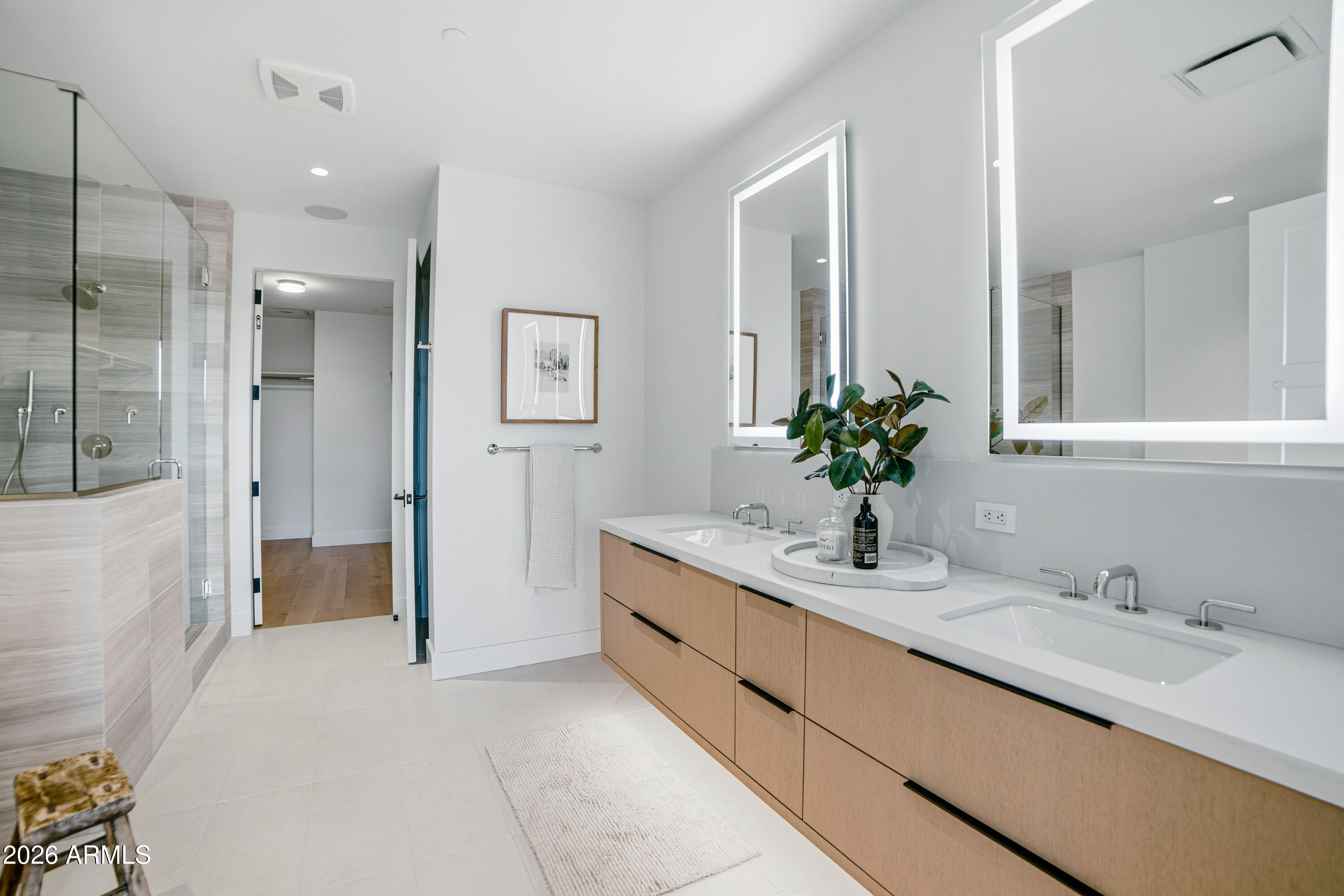 4849 N Camelback Ridge Road Unit: B303
