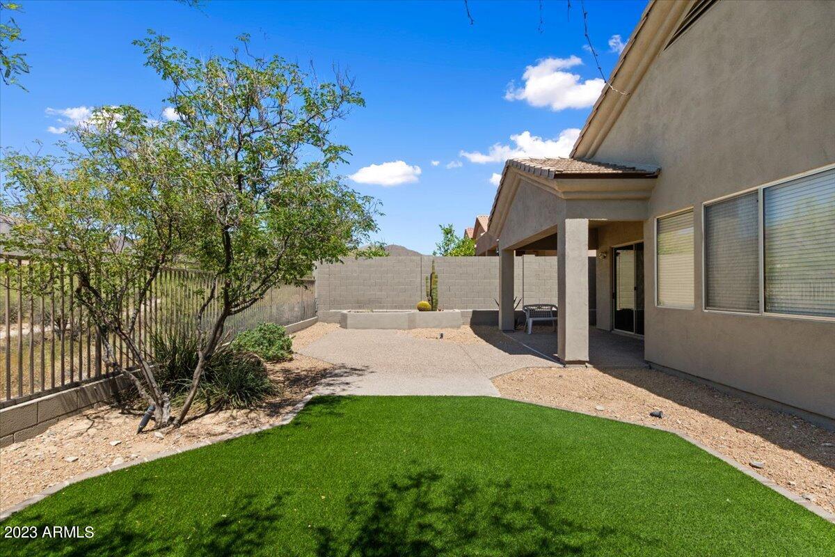 10408 E HELM Drive E