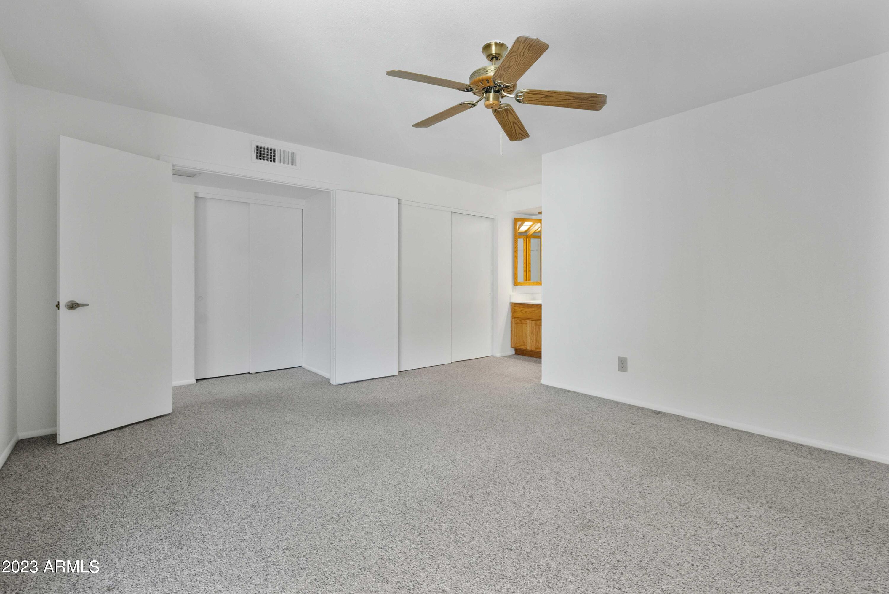 1125 W MISSION Drive